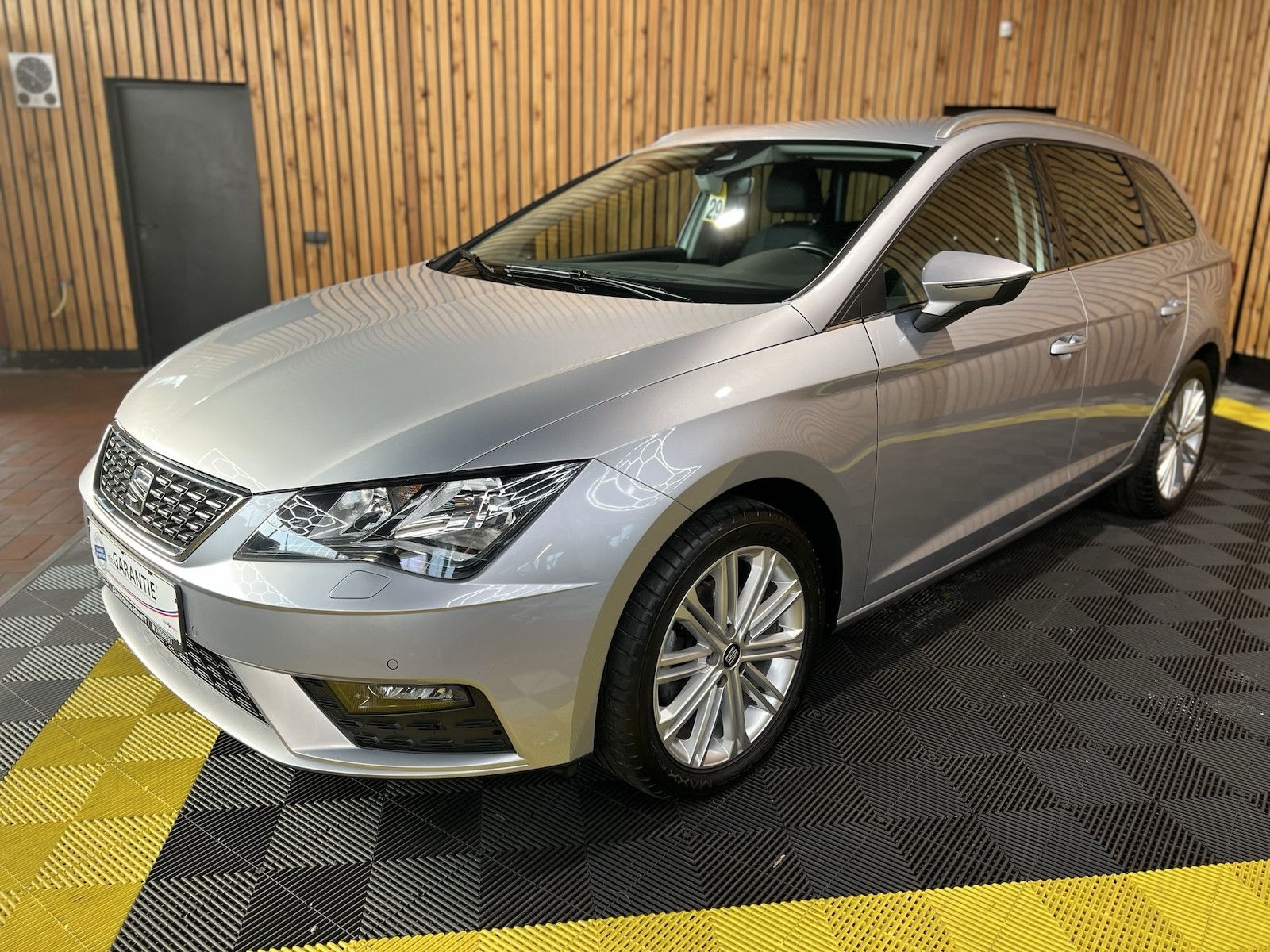 SEAT Leon ST TDI Xcellence *Navi*Tempo*Kessy*PDC*Alu
