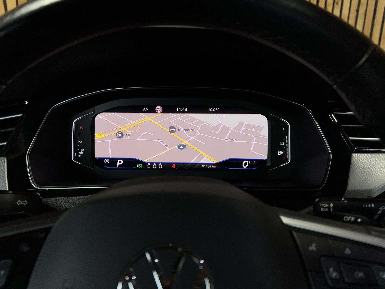 Fahrzeugabbildung Volkswagen Passat Variant 2,0 TDI DSG *Navi*LED*AHK*Virtual