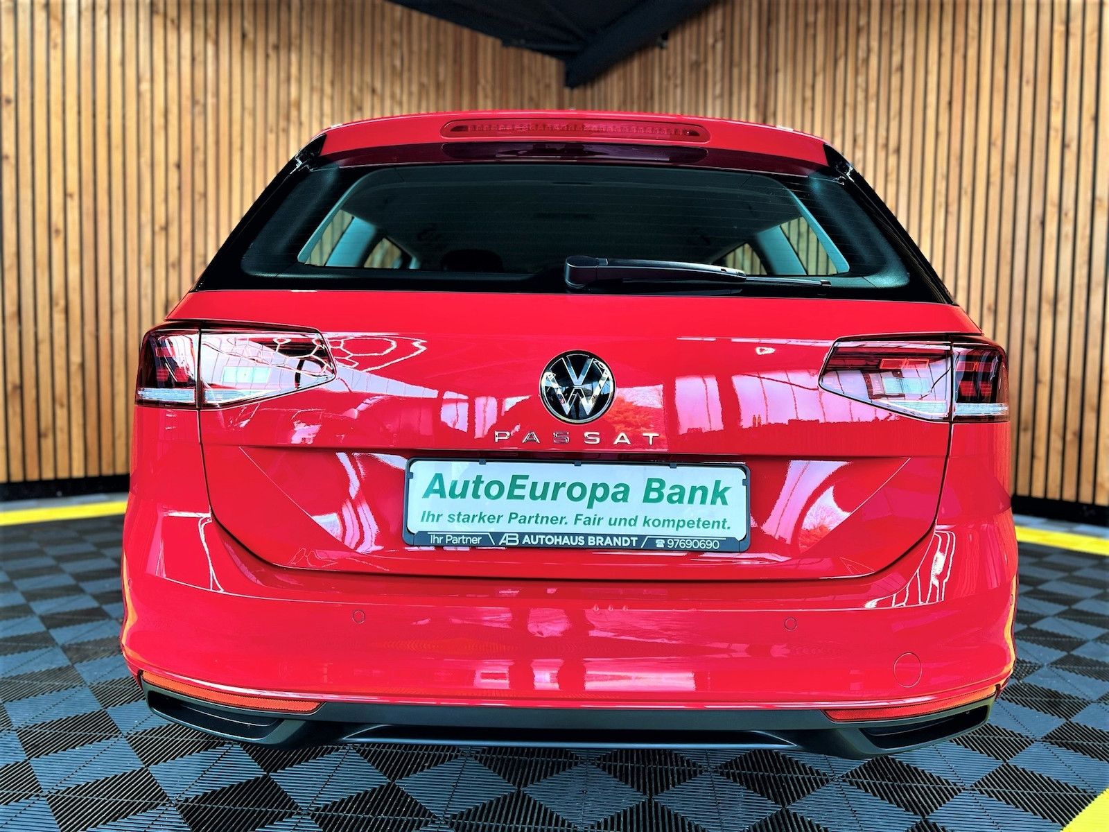 Fahrzeugabbildung Volkswagen Passat Variant 2,0 TDI DSG *Navi*LED*AHK*Virtual