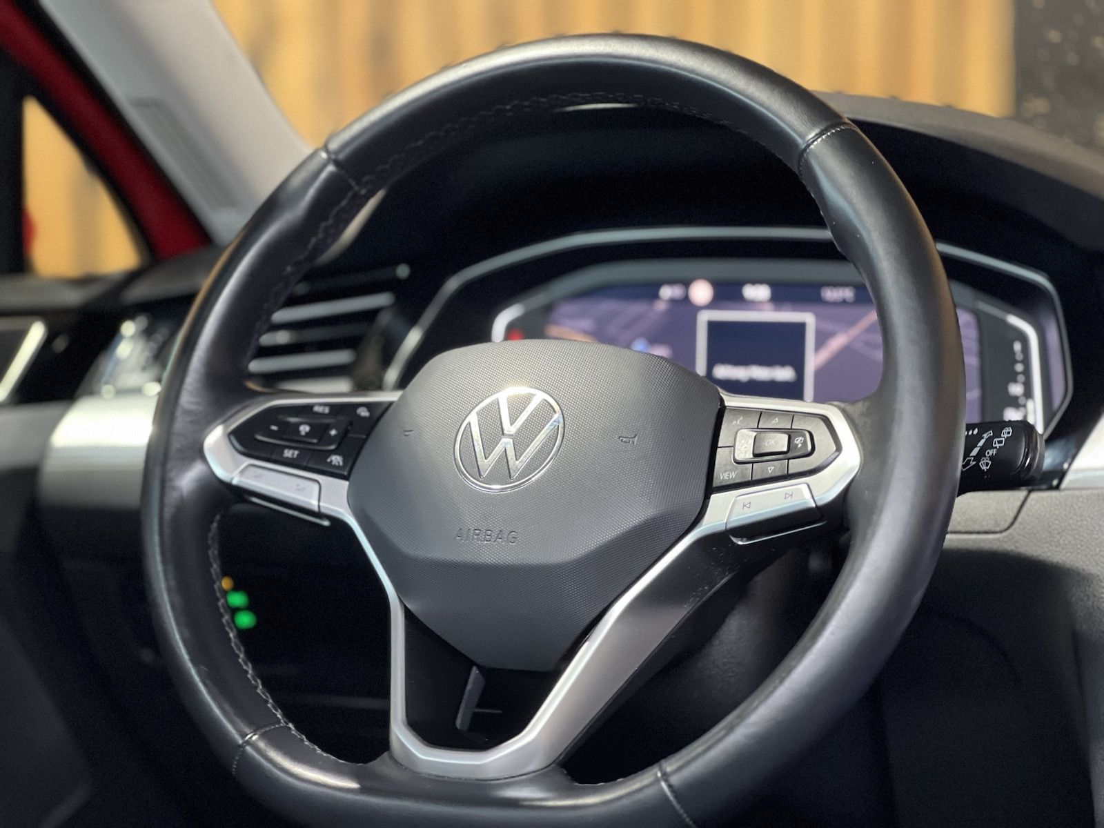 Fahrzeugabbildung Volkswagen Passat Variant 2,0 TDI DSG *Navi*LED*Kam*Virtual