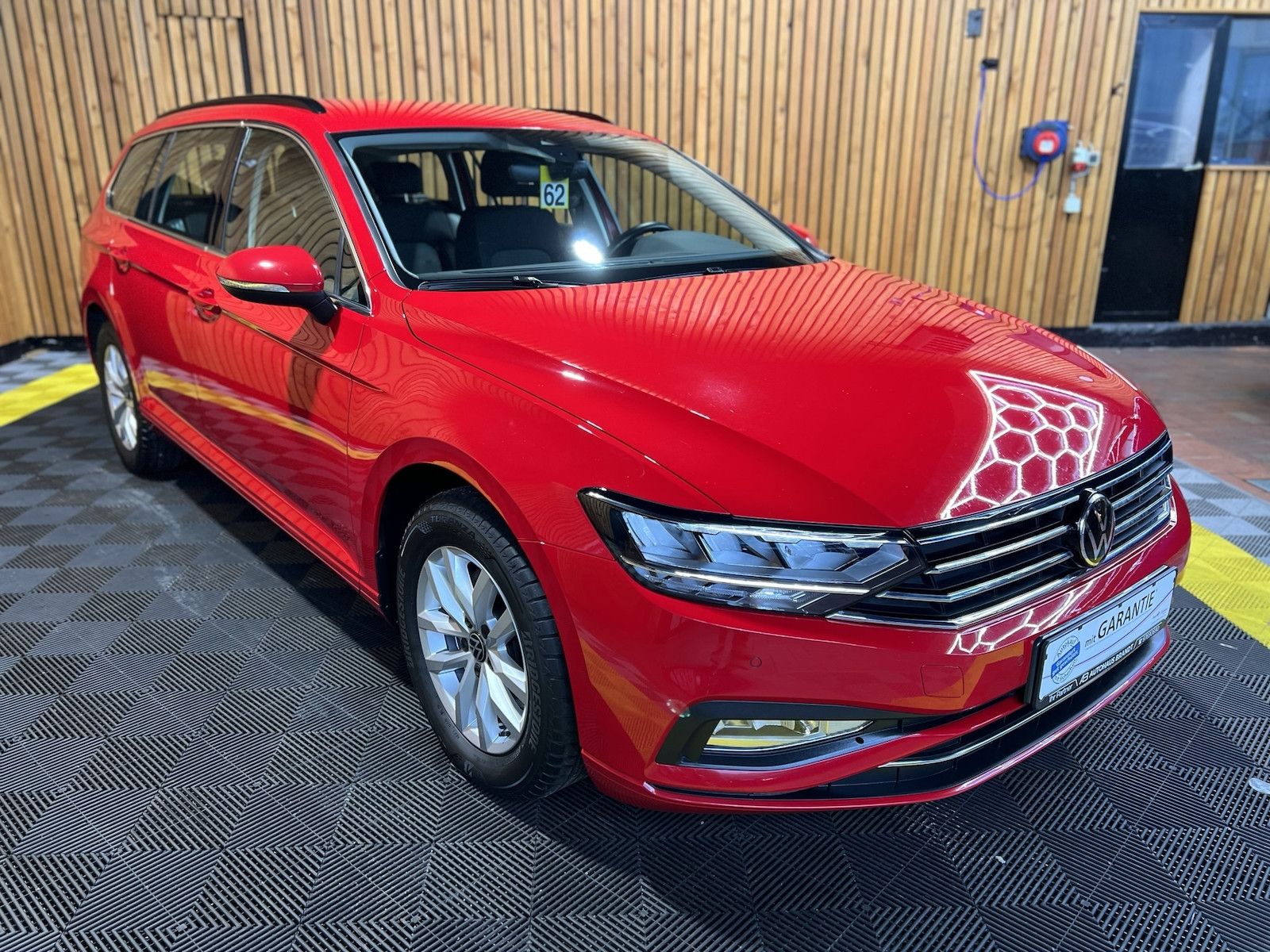 Fahrzeugabbildung Volkswagen Passat Variant 2,0 TDI DSG *Navi*LED*Kam*Virtual