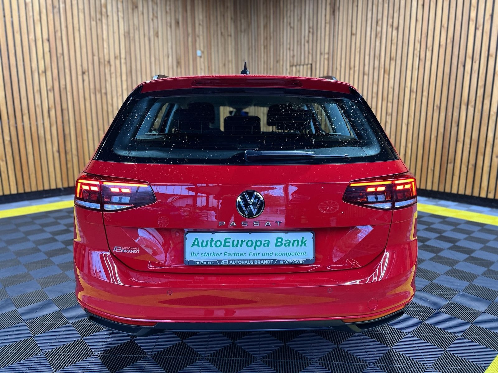 Fahrzeugabbildung Volkswagen Passat Variant 2,0 TDI DSG *Navi*LED*Kam*Virtual