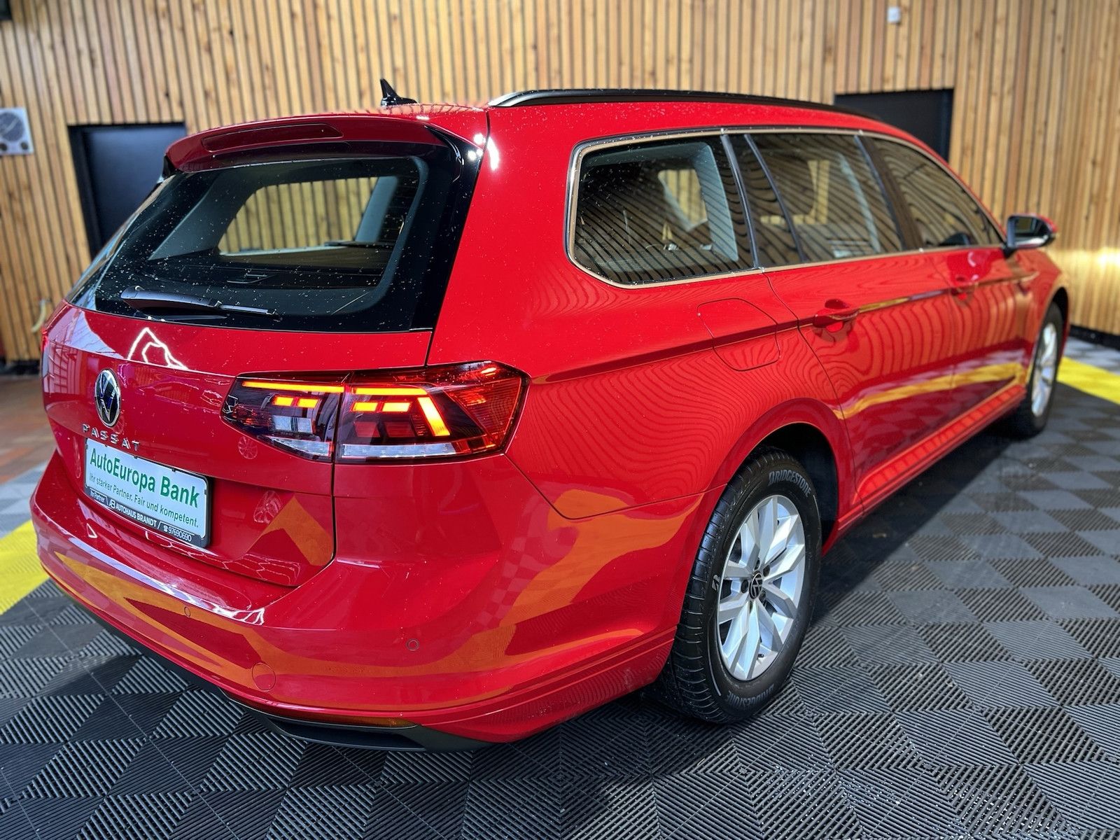Fahrzeugabbildung Volkswagen Passat Variant 2,0 TDI DSG *Navi*LED*Kam*Virtual