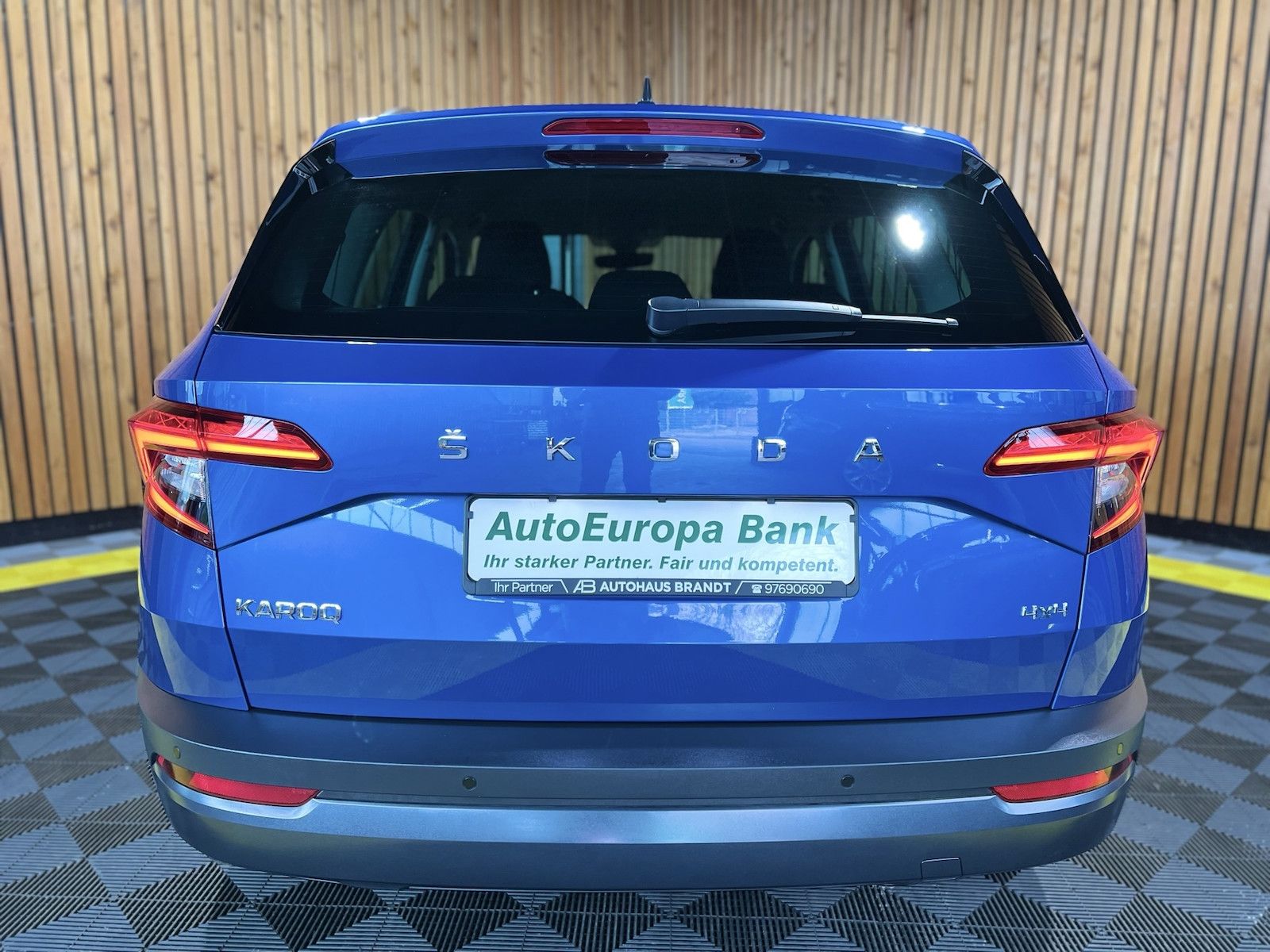 Fahrzeugabbildung SKODA Karoq 2,0 TDI DSG *Navi*ACC*LED*Kessy*Canton*App