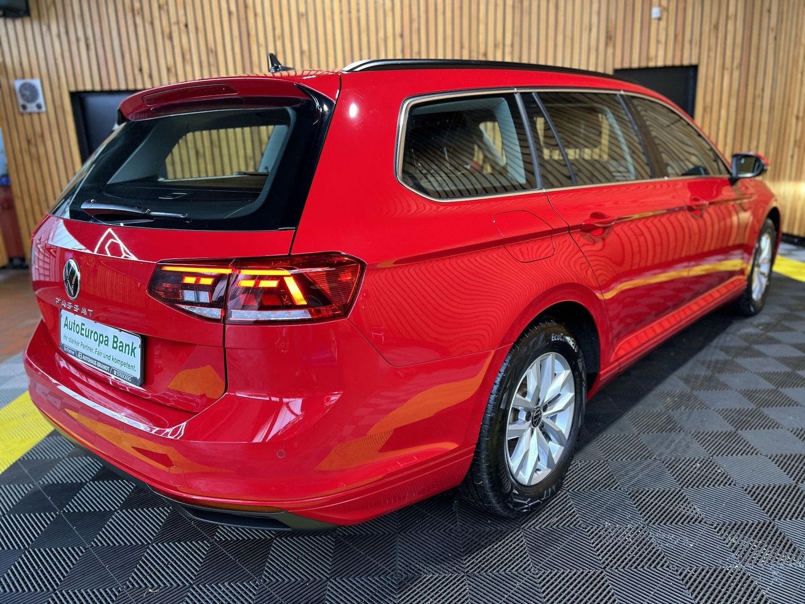 Fahrzeugabbildung Volkswagen Passat Variant 2,0 TDI DSG *Navi*LED*Kam*Virtual