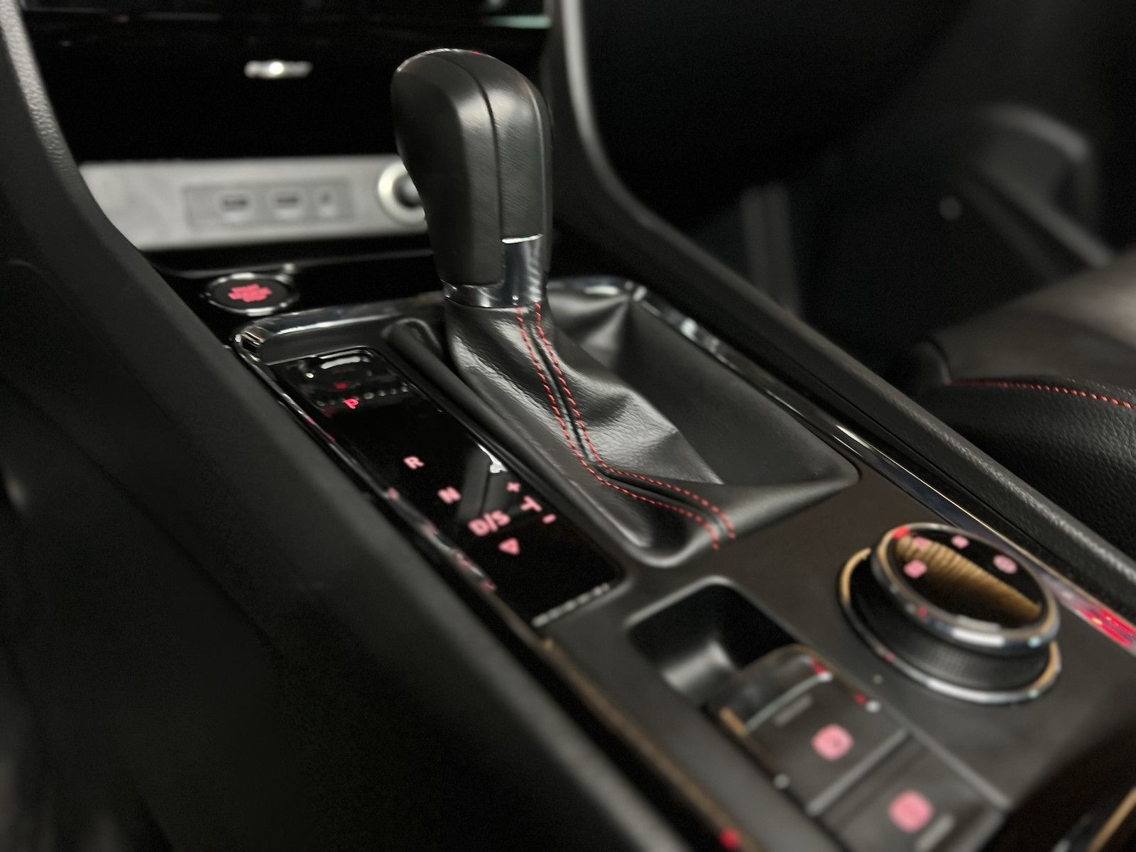 Fahrzeugabbildung SEAT Ateca TDI FR DSG *Navi*LED*Beats*ACC*360*Virtual