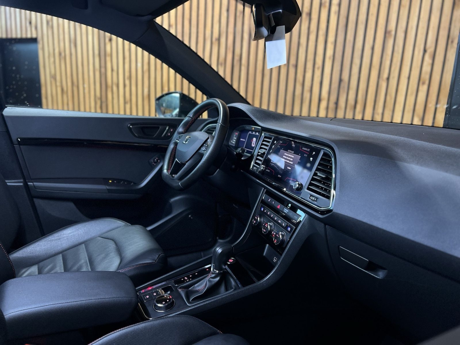 Fahrzeugabbildung SEAT Ateca TDI FR DSG *Navi*LED*Beats*ACC*360*Virtual