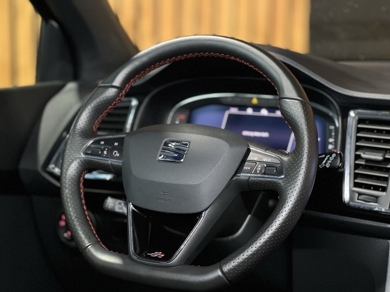 Fahrzeugabbildung SEAT Ateca TDI FR DSG *Navi*LED*Beats*ACC*360*Virtual
