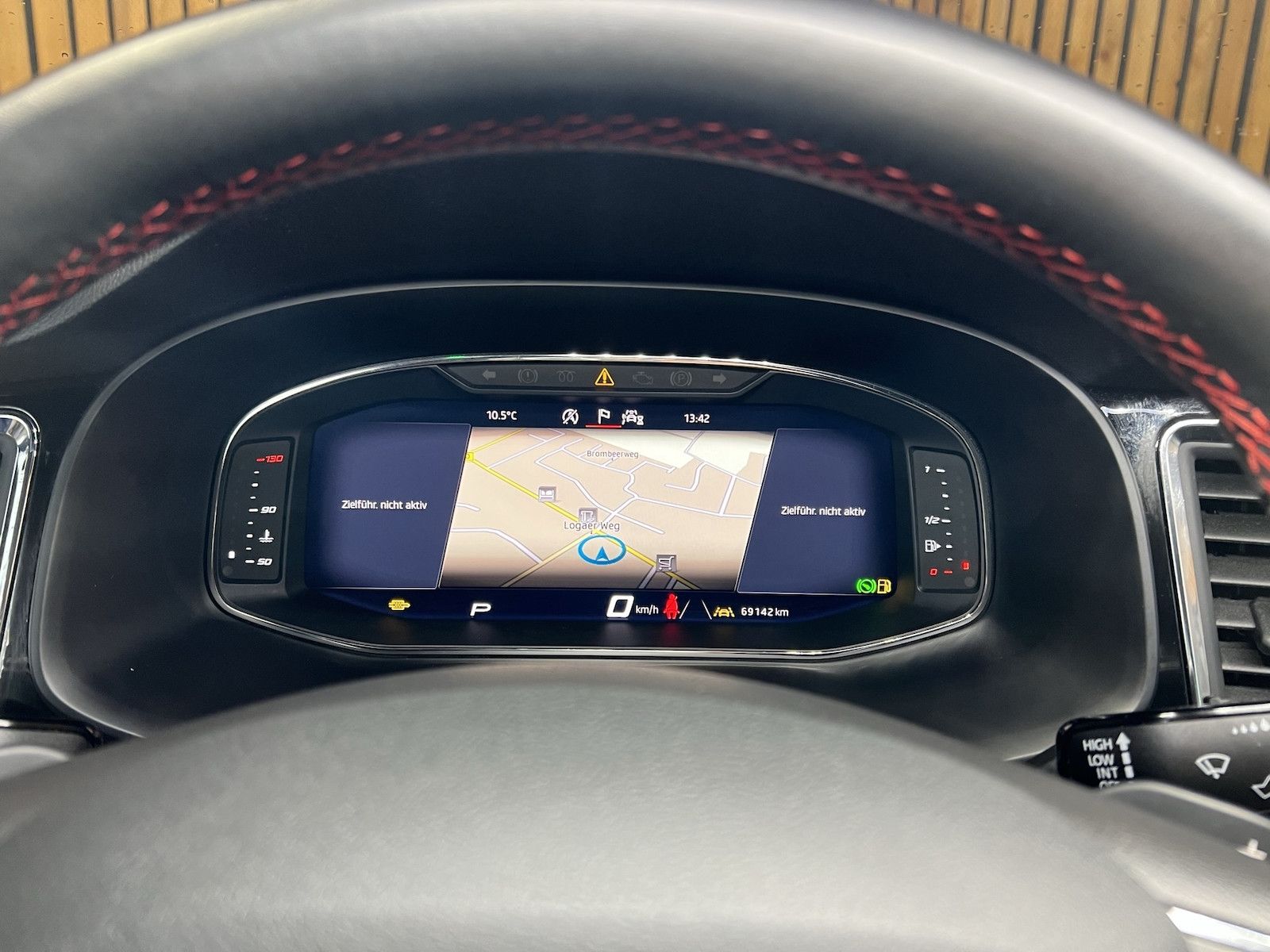 Fahrzeugabbildung SEAT Ateca TDI FR DSG *Navi*LED*Beats*ACC*360*Virtual