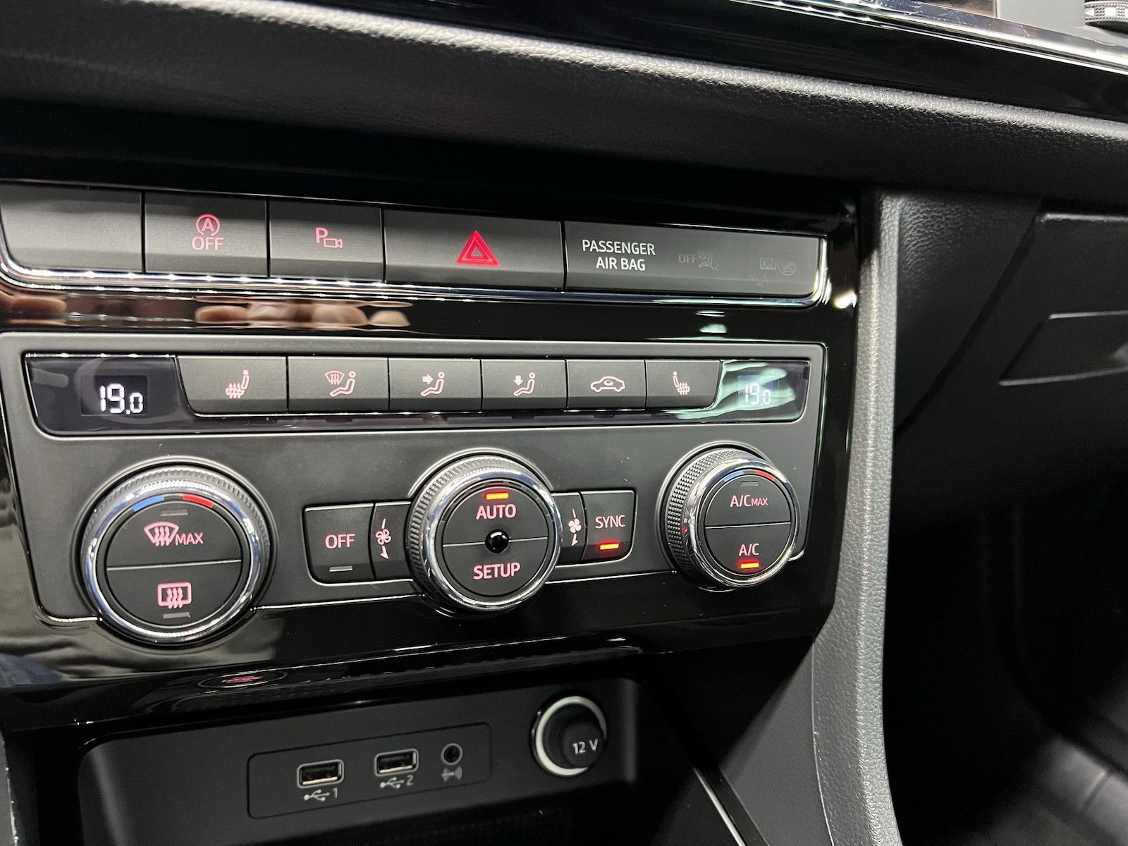 Fahrzeugabbildung SEAT Ateca TDI FR DSG *Navi*LED*Beats*ACC*360*Virtual
