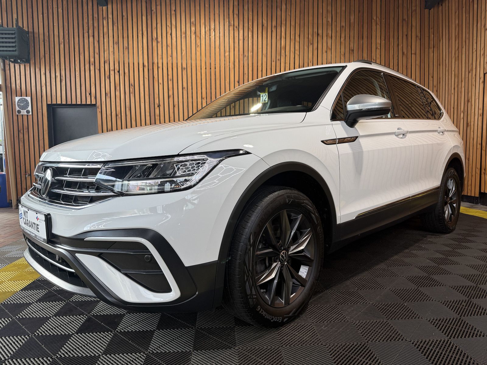 Volkswagen Tiguan Allspace 1,5 TSI Move DSG *Navi*Kam*LED*