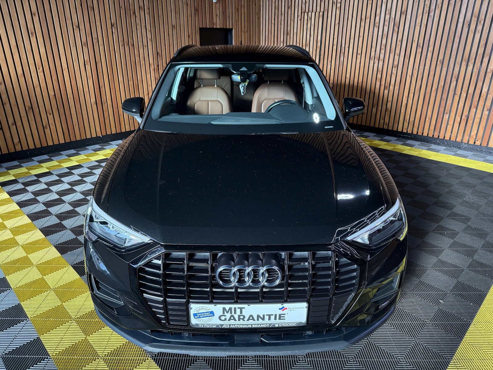 Fahrzeugabbildung Audi Q3 35 TDI Black Aut. Navi*LED*Virtual*AHK*Leder