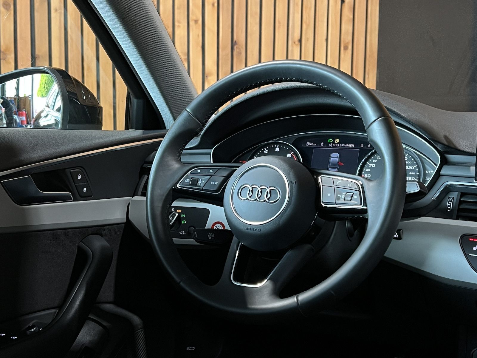 Fahrzeugabbildung Audi A4 advanced TFSI Aut. *Navi+*LED*Kam*App*Alu*PDC