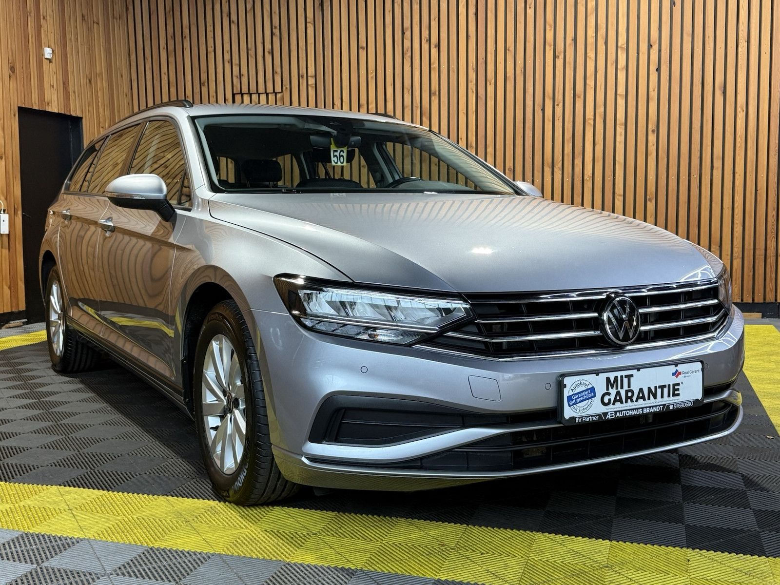 Volkswagen Passat Variant 2,0 TDI DSG Navi*AHK*Kam*el.Heck.