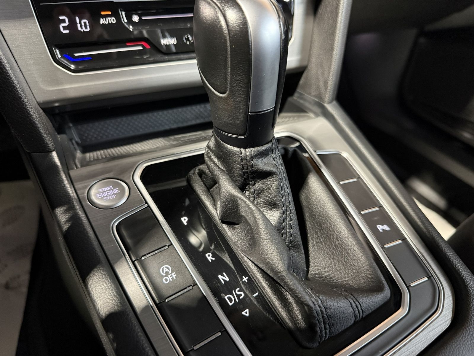 Fahrzeugabbildung Volkswagen Passat Variant 2,0 TDI DSG Navi*AHK*Kam*el.Heck.