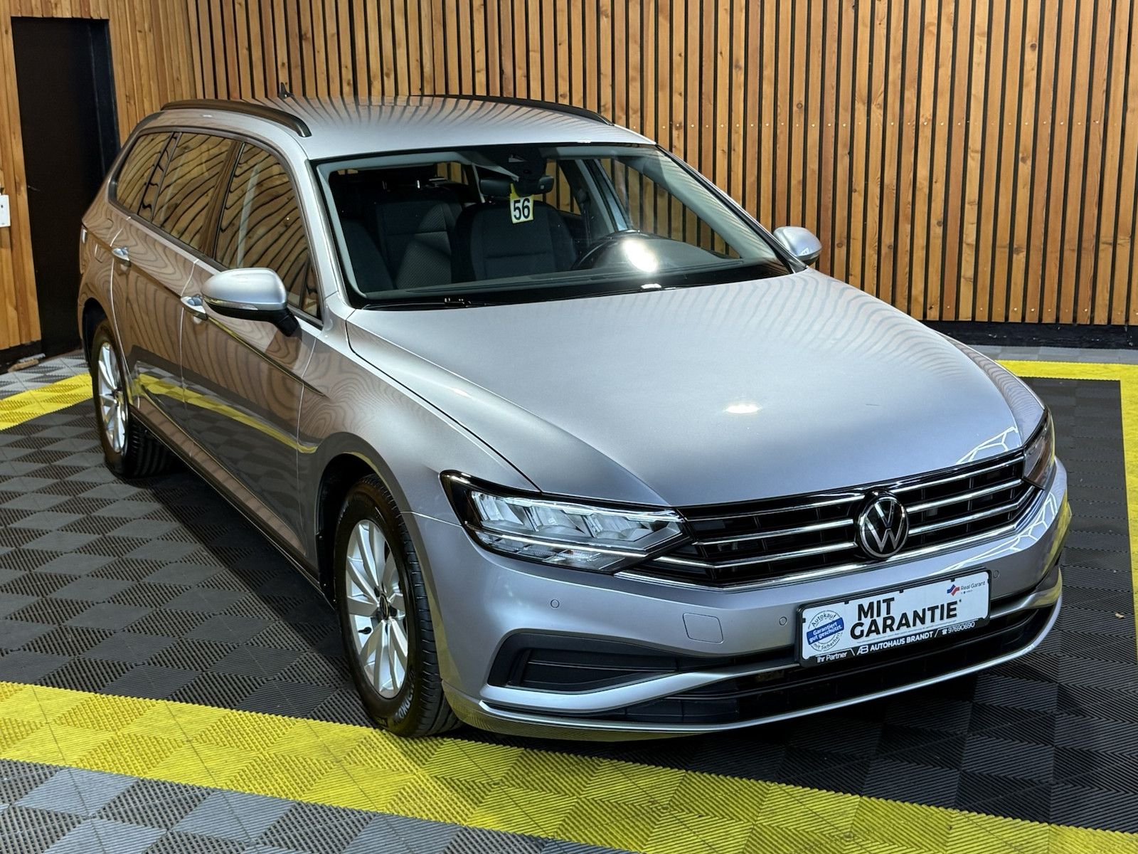 Fahrzeugabbildung Volkswagen Passat Variant 2,0 TDI DSG Navi*AHK*Kam*el.Heck.