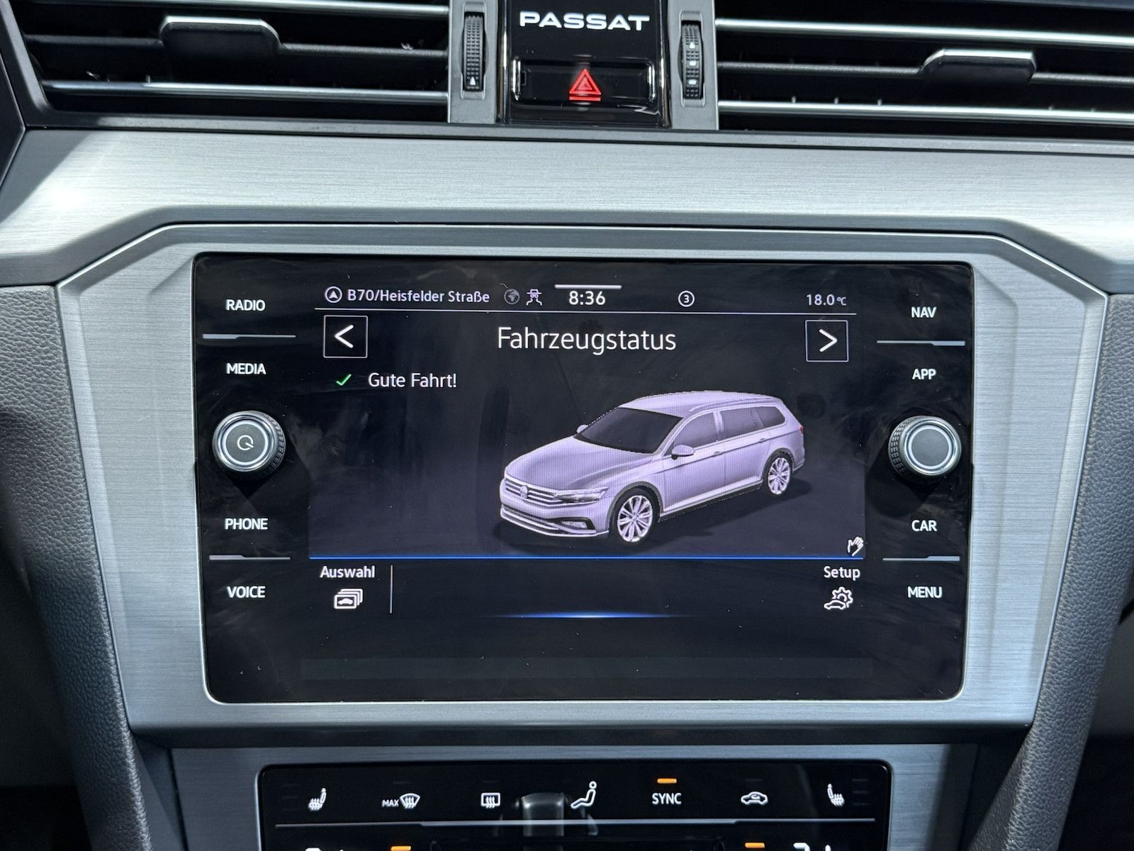 Fahrzeugabbildung Volkswagen Passat Variant 2,0 TDI DSG Navi*AHK*Kam*el.Heck.