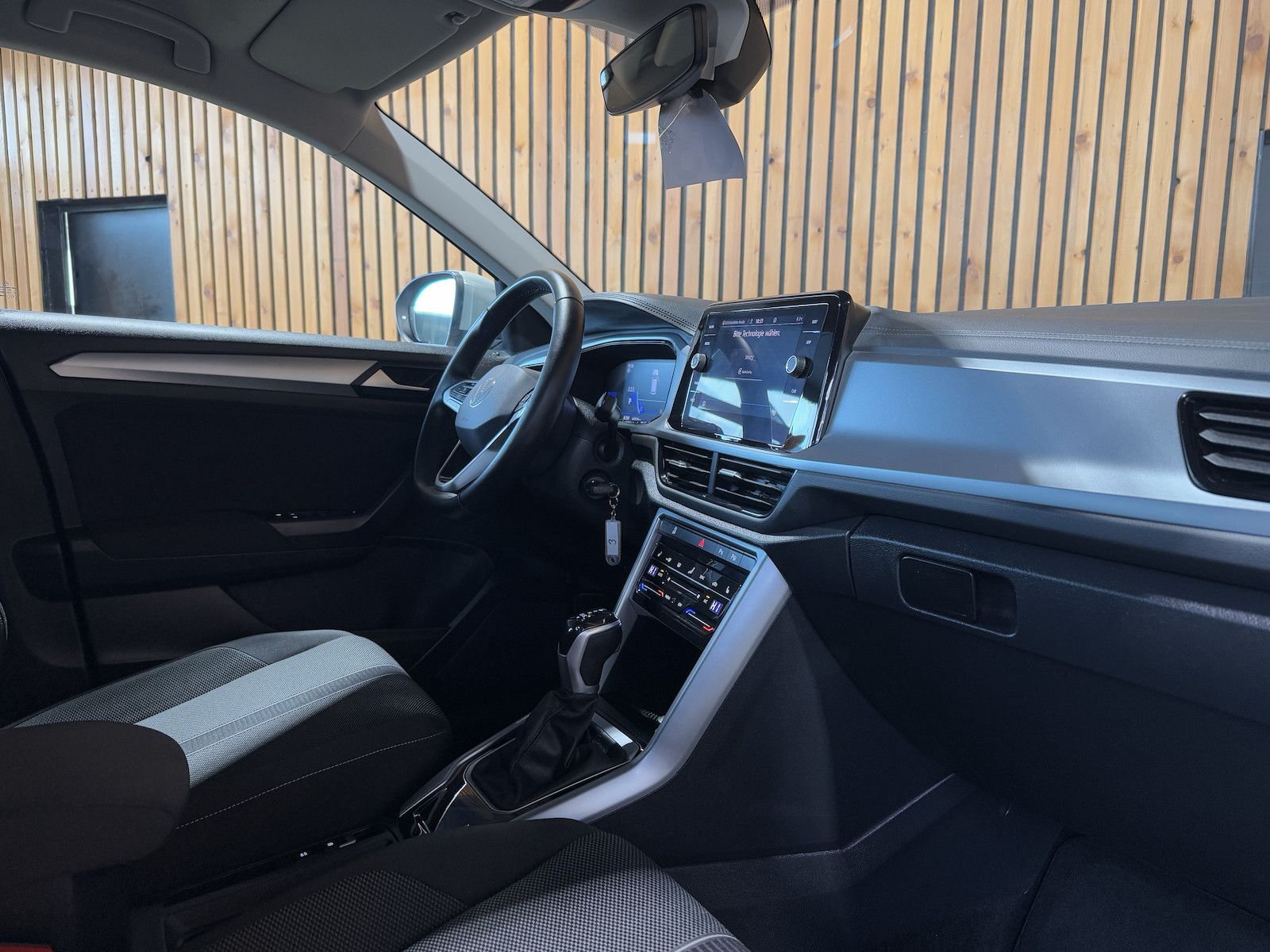 Fahrzeugabbildung Volkswagen T-Roc 2,0 TDI Life DSG *Navi*LED*Kam*Virtual*ACC