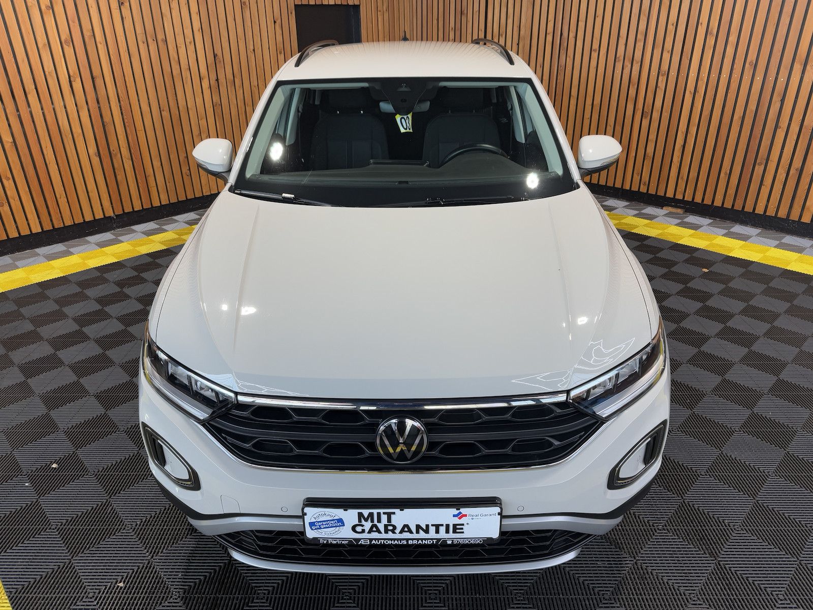 Fahrzeugabbildung Volkswagen T-Roc 2,0 TDI Life DSG *Navi*LED*Kam*Virtual*ACC