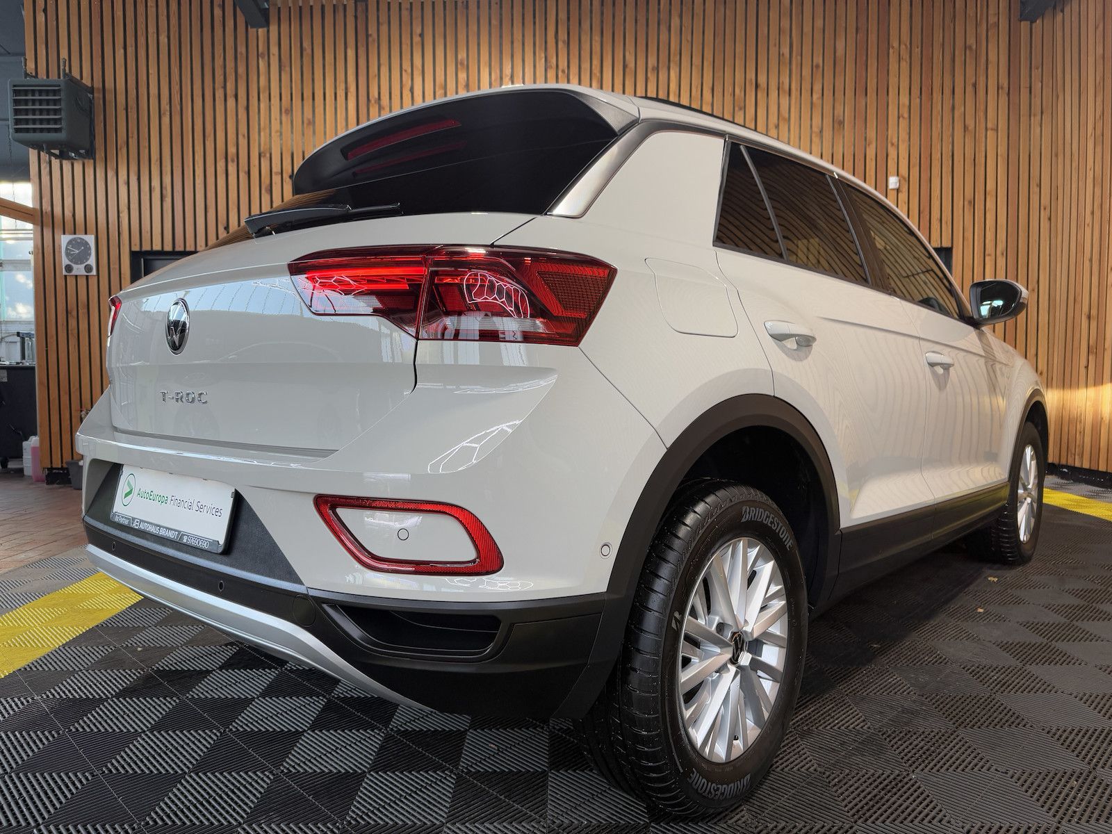 Fahrzeugabbildung Volkswagen T-Roc 2,0 TDI Life DSG *Navi*LED*Kam*Virtual*ACC