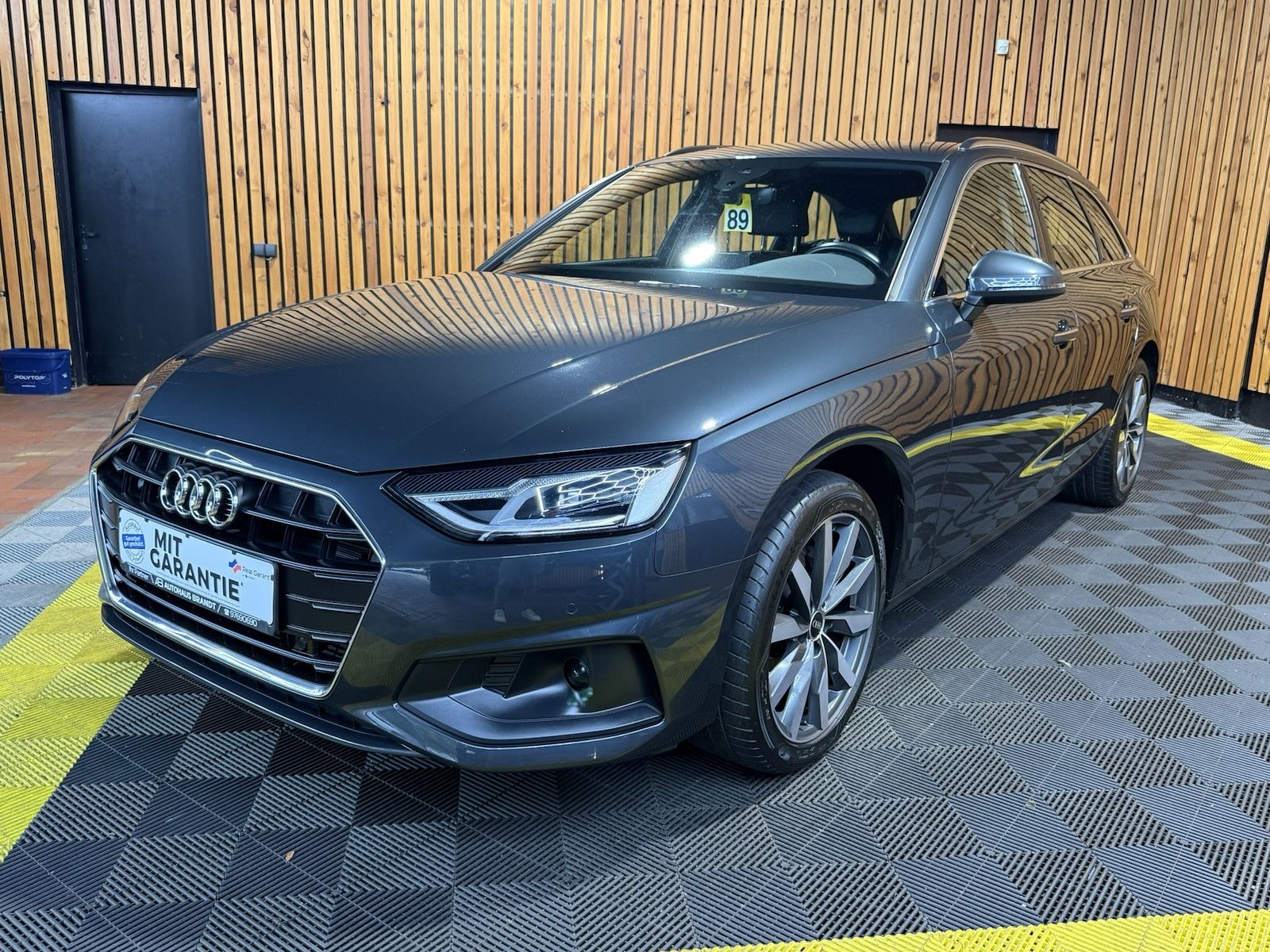Fahrzeugabbildung Audi A4 Avant 2,0 TFSI Navi*Kam*ACC*App*Leder*Sound