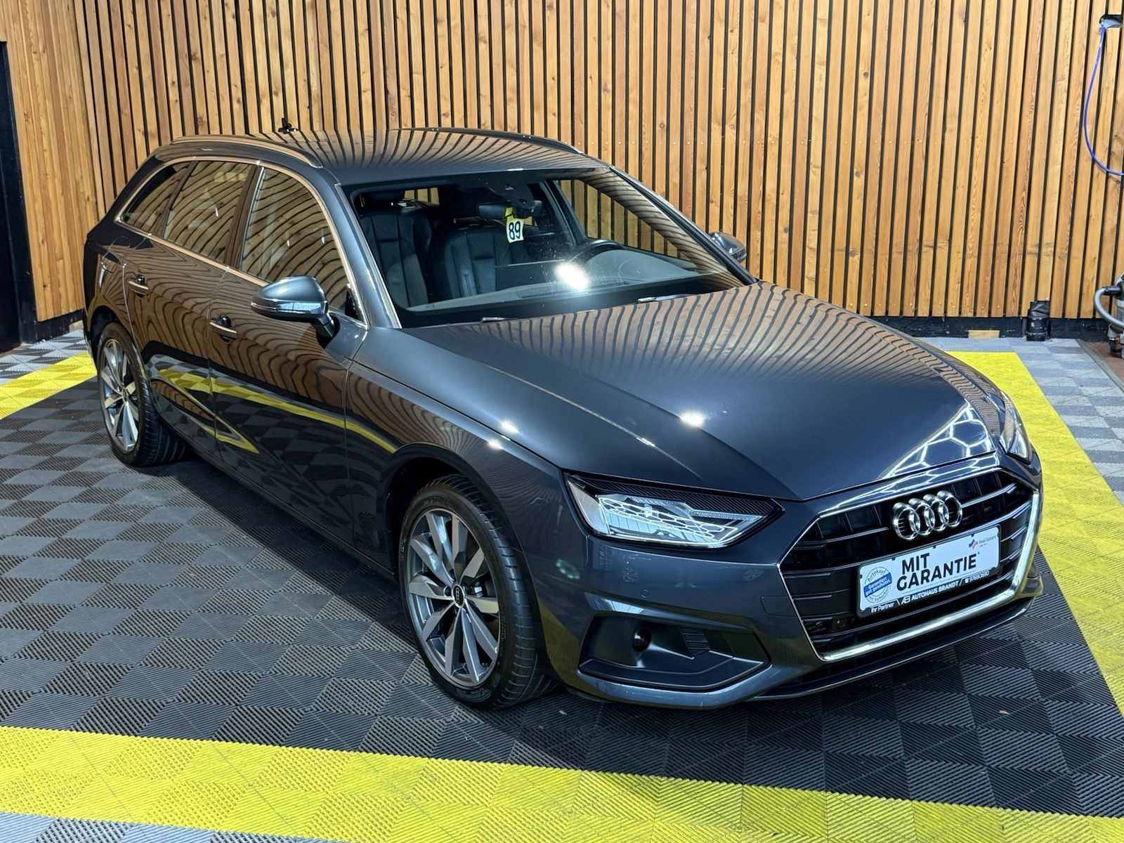 Fahrzeugabbildung Audi A4 Avant 2,0 TFSI Navi*Kam*ACC*App*Leder*Sound