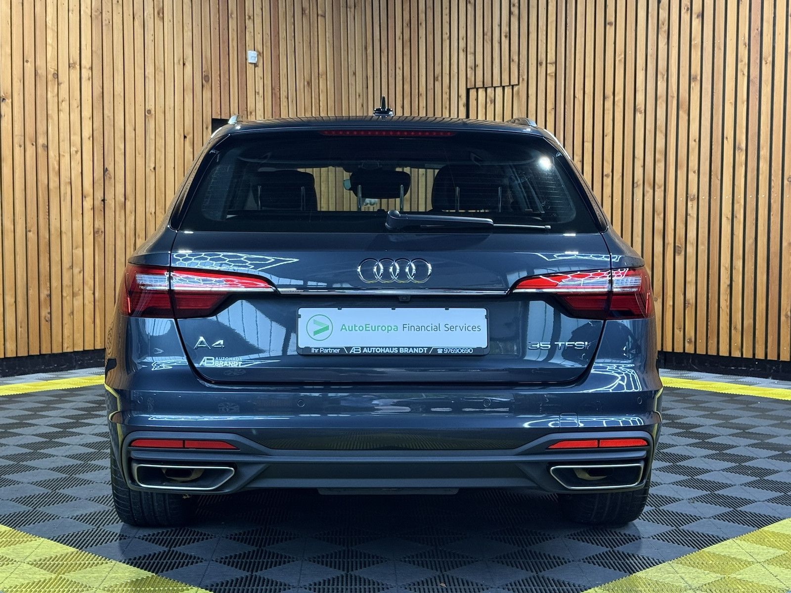 Fahrzeugabbildung Audi A4 Avant 2,0 TFSI Navi*Kam*ACC*App*Leder*Sound