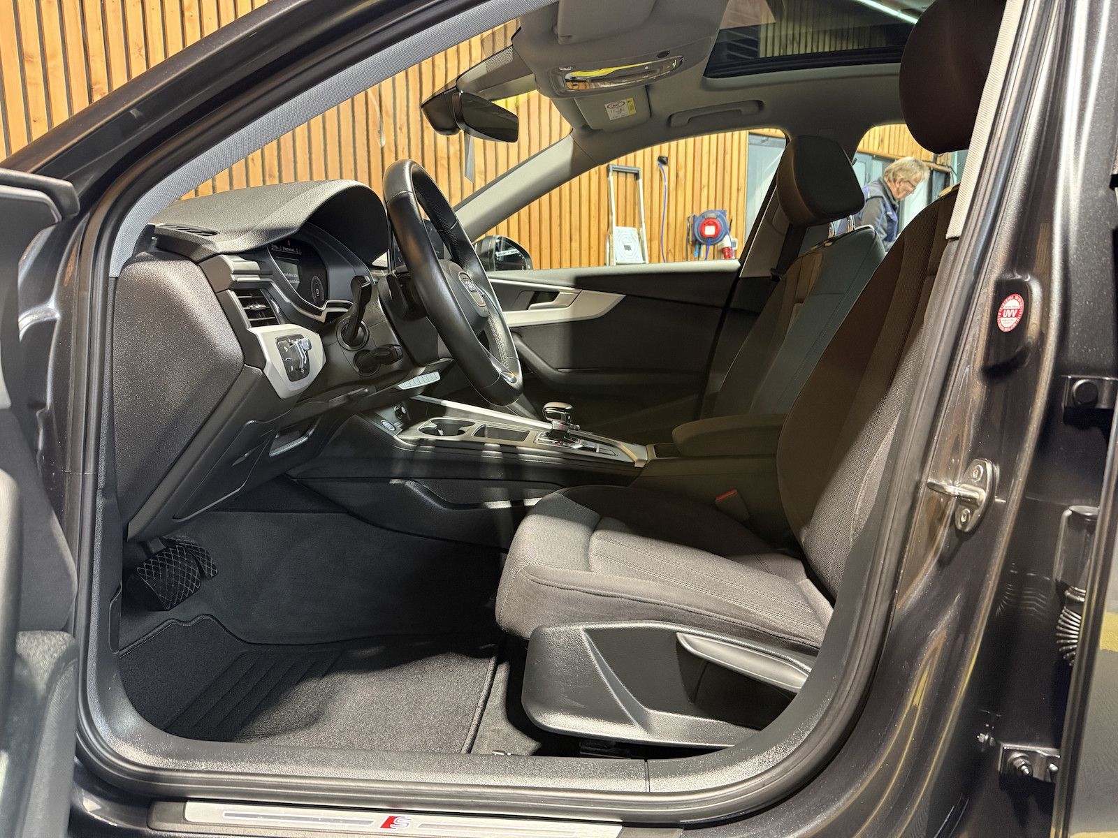 Fahrzeugabbildung Audi A4 Avant S Line TDI Aut. *Navi+*ACC*Kam*Virtual*