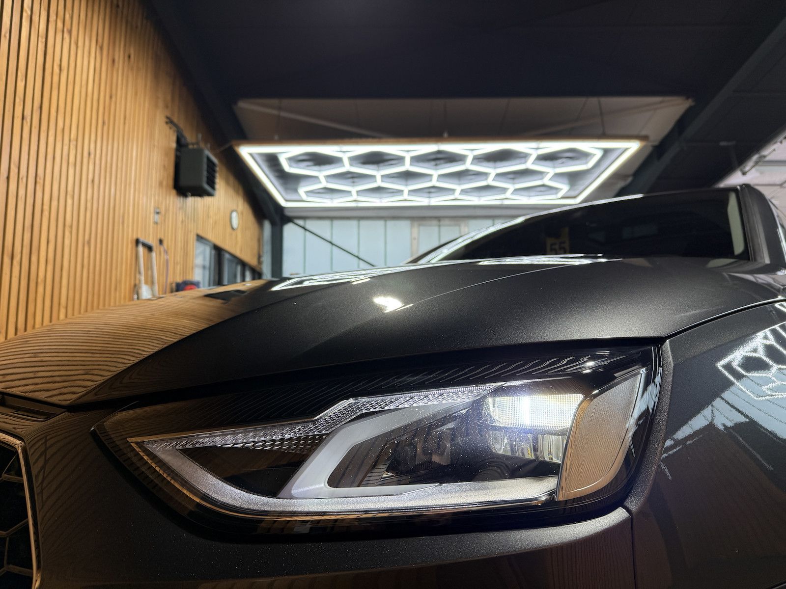 Fahrzeugabbildung Audi A4 Avant S Line TDI Aut. *Navi+*ACC*Kam*Virtual*