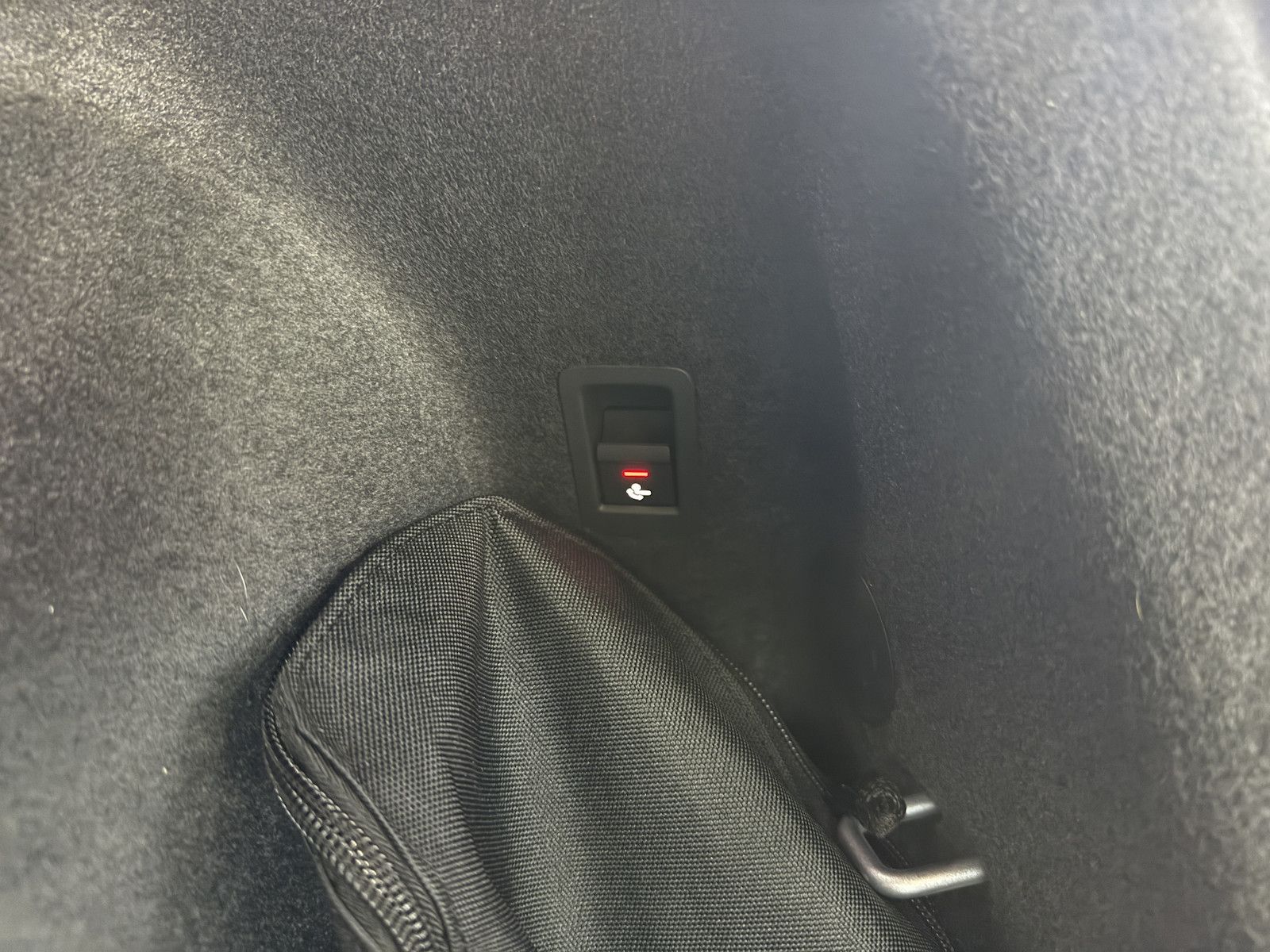 Fahrzeugabbildung Audi Q3 35 TDI advanced Aut. Navi*LED*Virtual*Kam*AHK