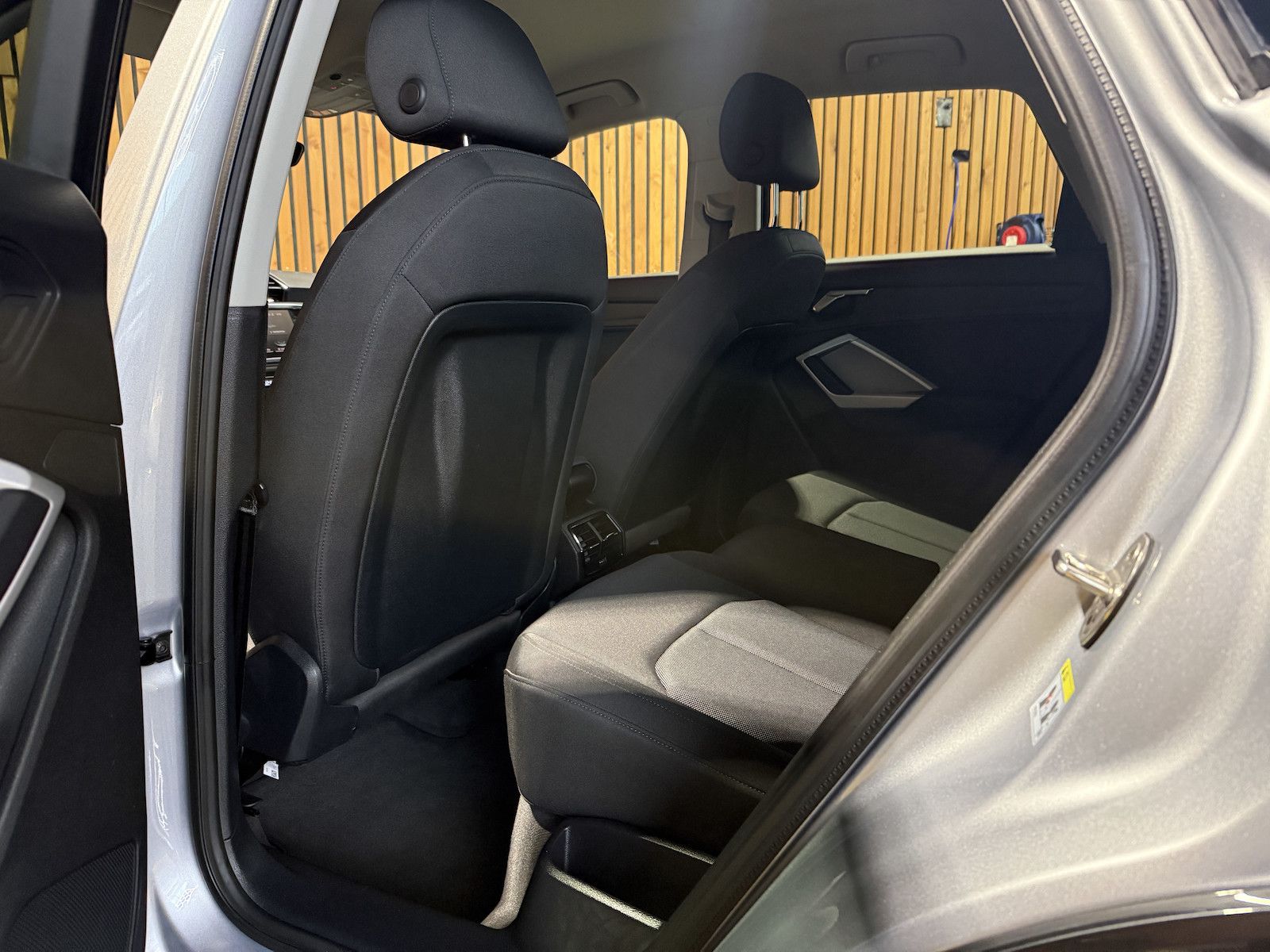 Fahrzeugabbildung Audi Q3 35 TDI advanced Aut. Navi*LED*Virtual*Kam*AHK