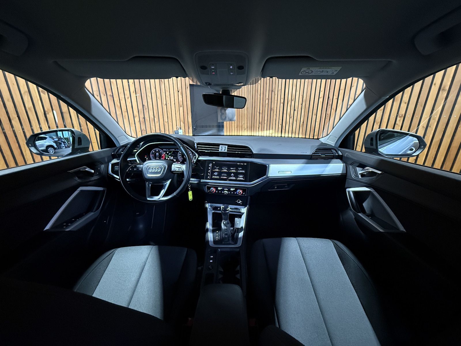 Fahrzeugabbildung Audi Q3 35 TDI advanced Aut. Navi*LED*Virtual*Kam*AHK