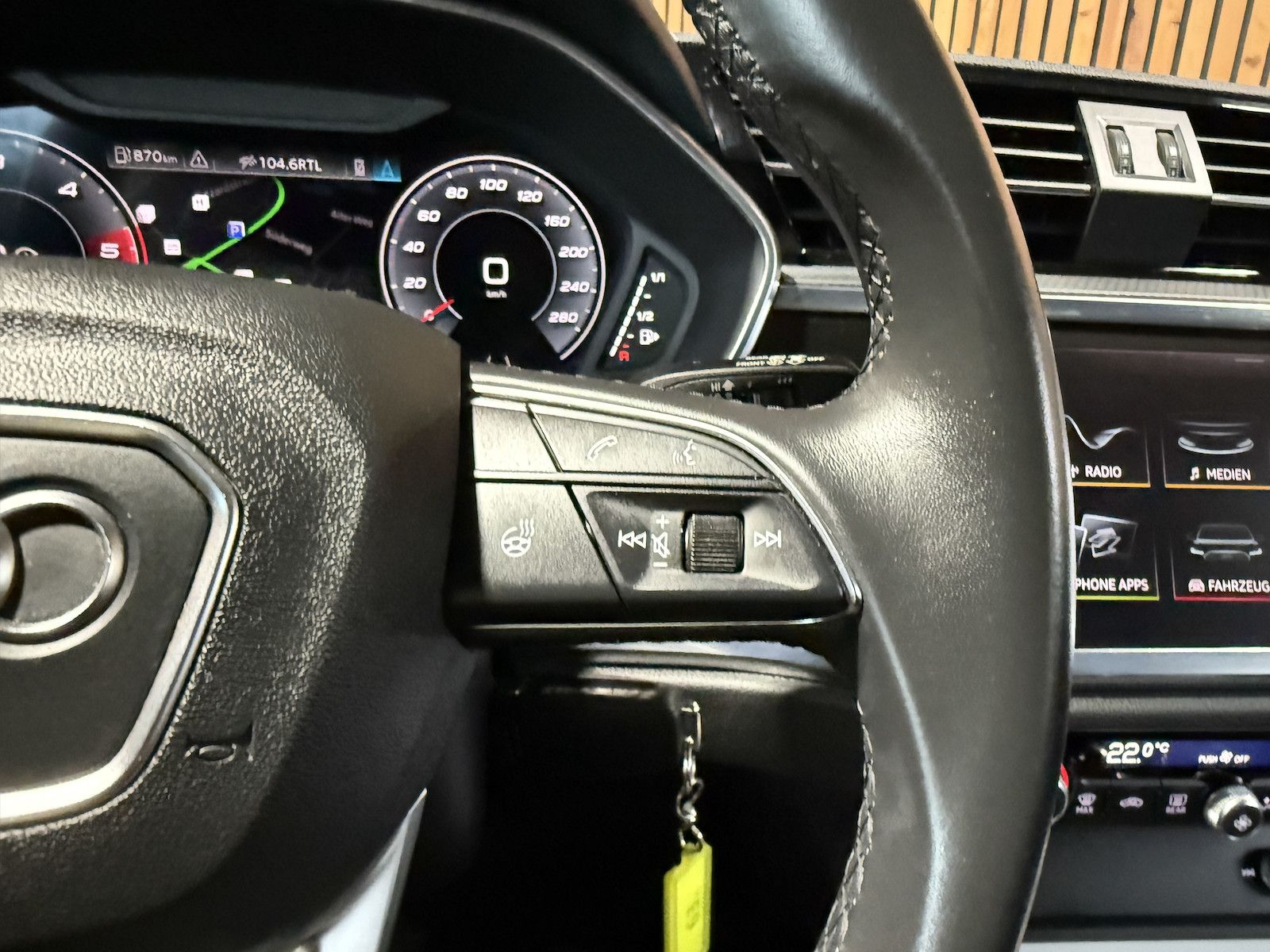 Fahrzeugabbildung Audi Q3 35 TDI advanced Aut. Navi*LED*Virtual*Kam*AHK