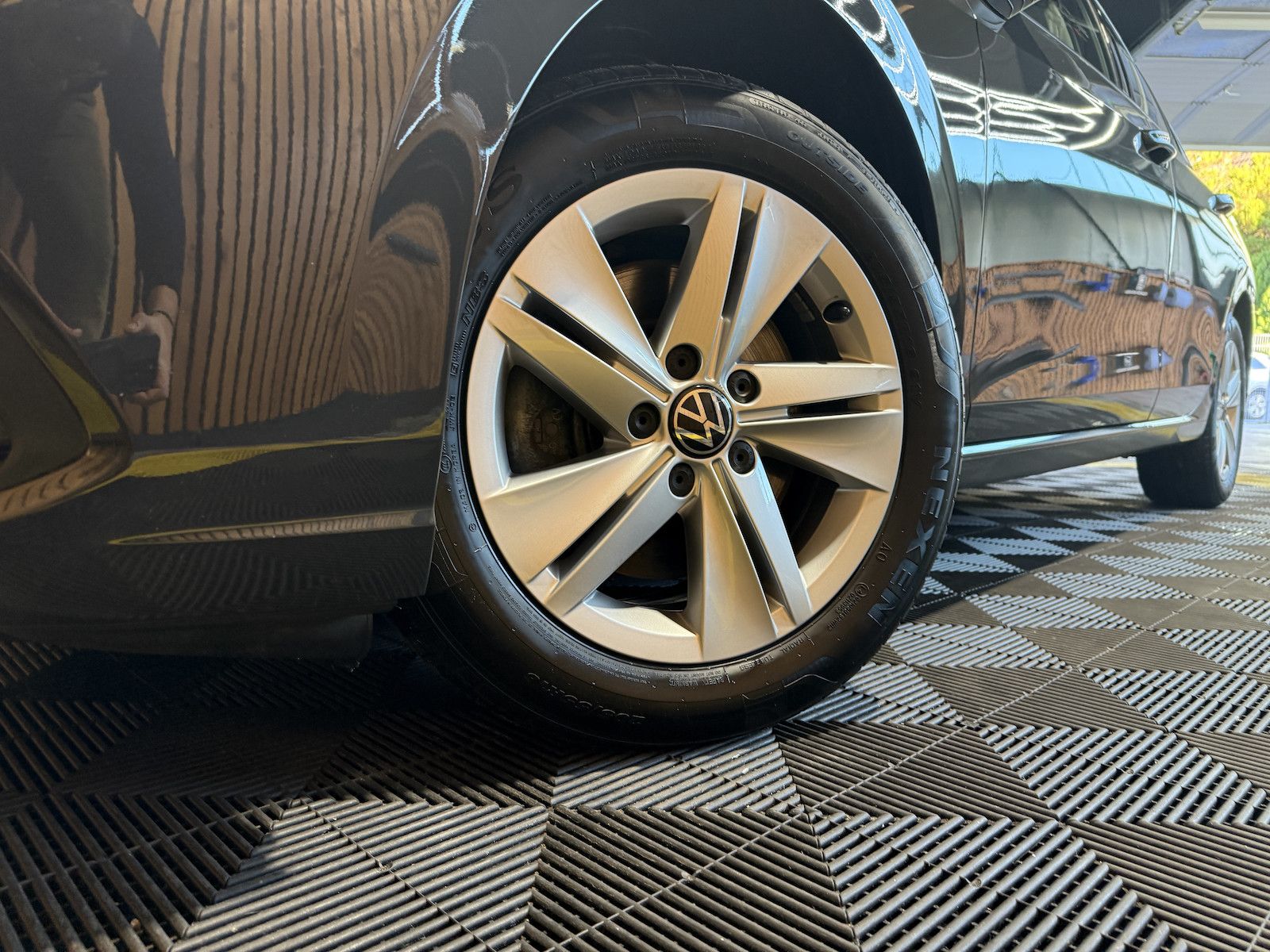 Fahrzeugabbildung Volkswagen Golf Variant 2,0 TDI Life *Navi*ACC*LED*AHK*Virt