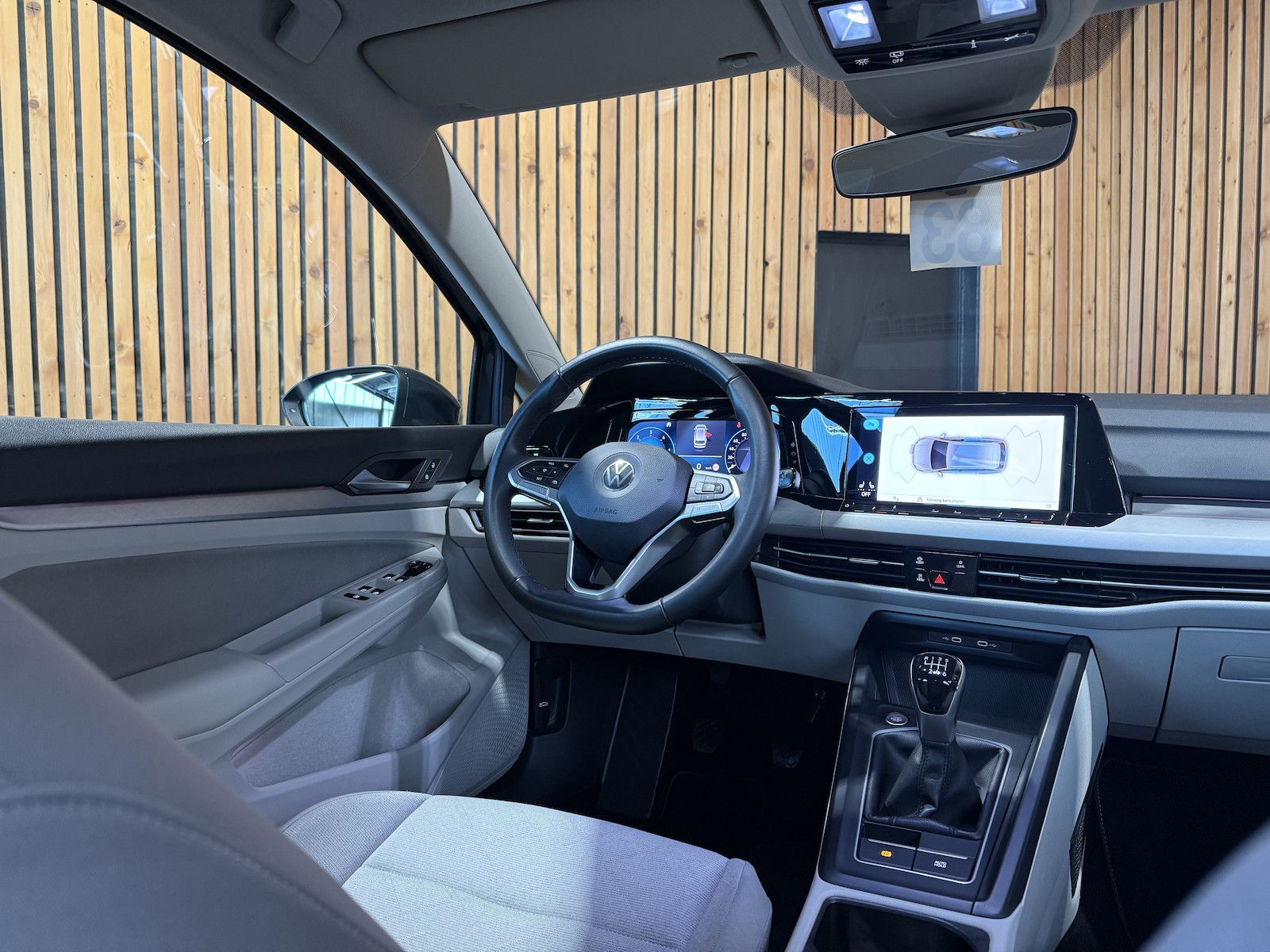 Fahrzeugabbildung Volkswagen Golf Variant 2,0 TDI Life *Navi*ACC*LED*AHK*Virt