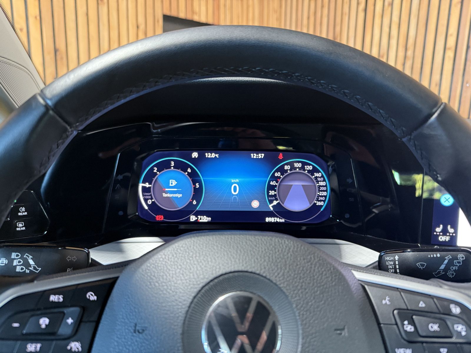 Fahrzeugabbildung Volkswagen Golf Variant 2,0 TDI Life *Navi*ACC*LED*AHK*Virt