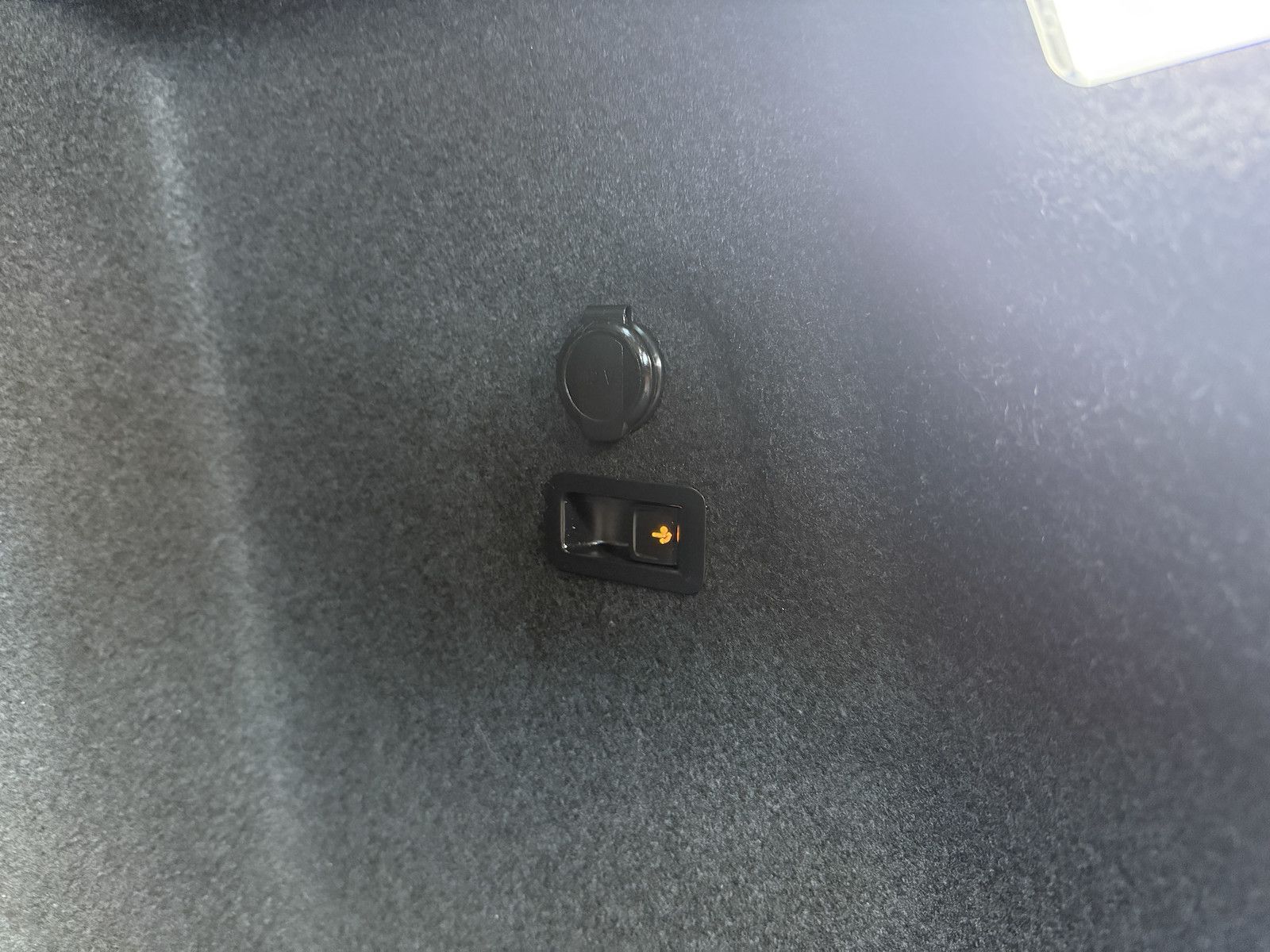Fahrzeugabbildung Volkswagen Golf Variant 2,0 TDI Life *Navi*ACC*LED*AHK*Virt