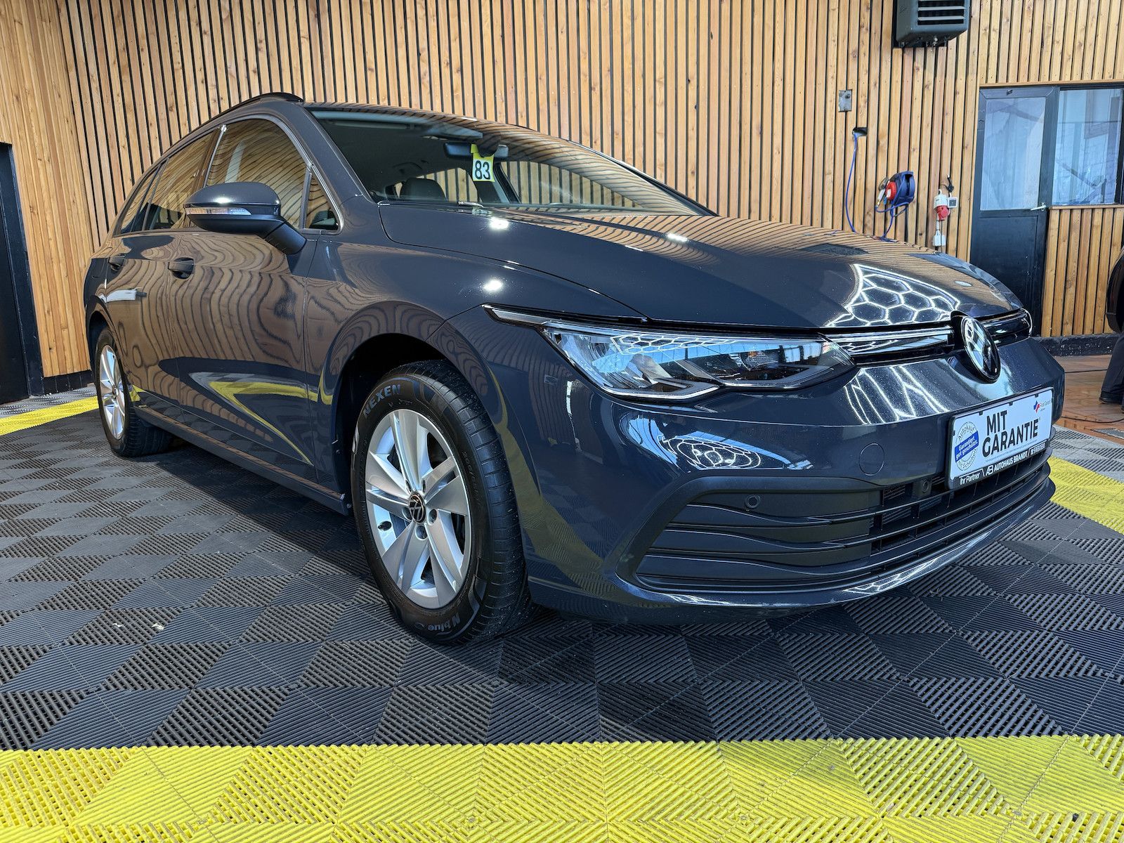 Fahrzeugabbildung Volkswagen Golf Variant 2,0 TDI Life *Navi*ACC*LED*AHK*Virt