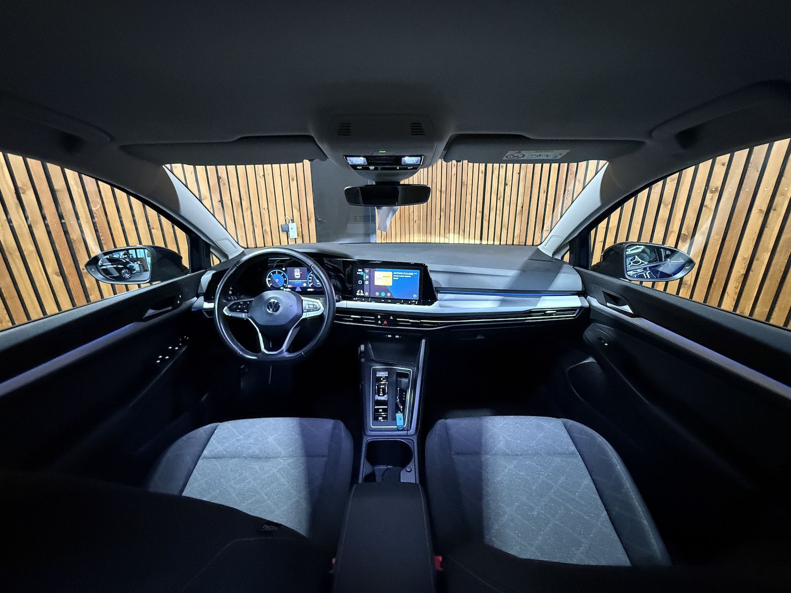 Fahrzeugabbildung Volkswagen Golf Variant 2,0 TDI DSG *Navi*ACC*LED*AHK*Kam*