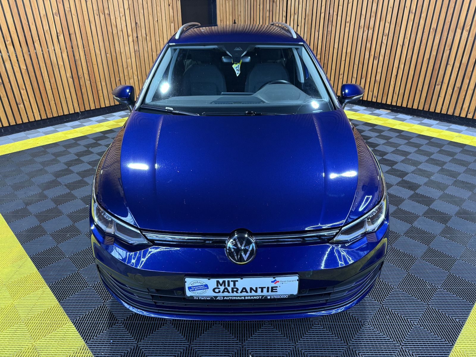 Fahrzeugabbildung Volkswagen Golf Variant 2,0 TDI DSG *Navi*ACC*LED*AHK*Kam*
