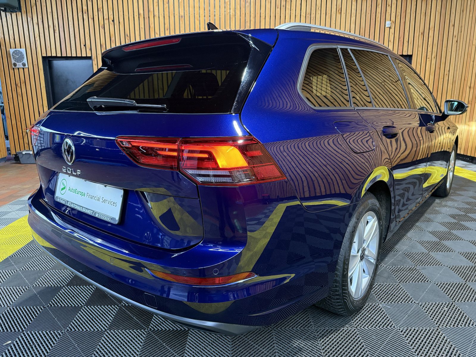 Fahrzeugabbildung Volkswagen Golf Variant 2,0 TDI DSG *Navi*ACC*LED*AHK*Kam*
