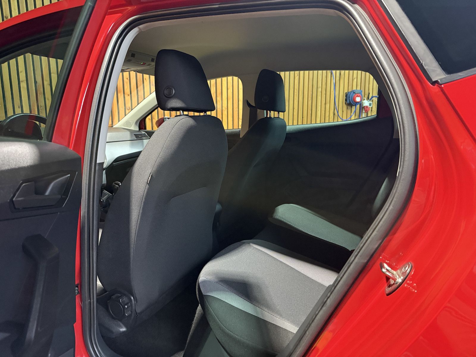Fahrzeugabbildung SEAT Ibiza 1.0 TSI Style *Navi*PDC*Sitzhz*App*