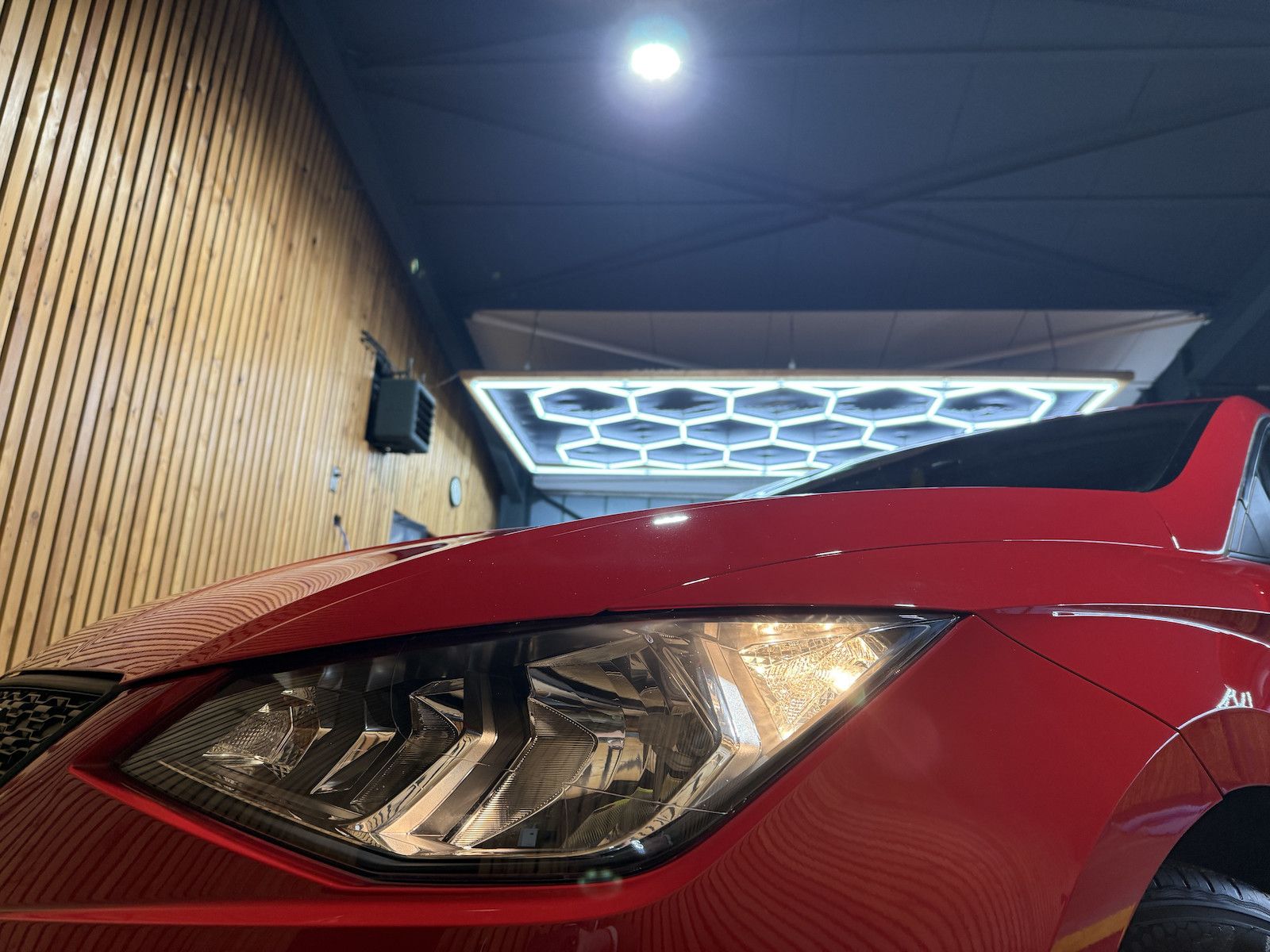 Fahrzeugabbildung SEAT Ibiza 1.0 TSI Style *Navi*PDC*Sitzhz*App*