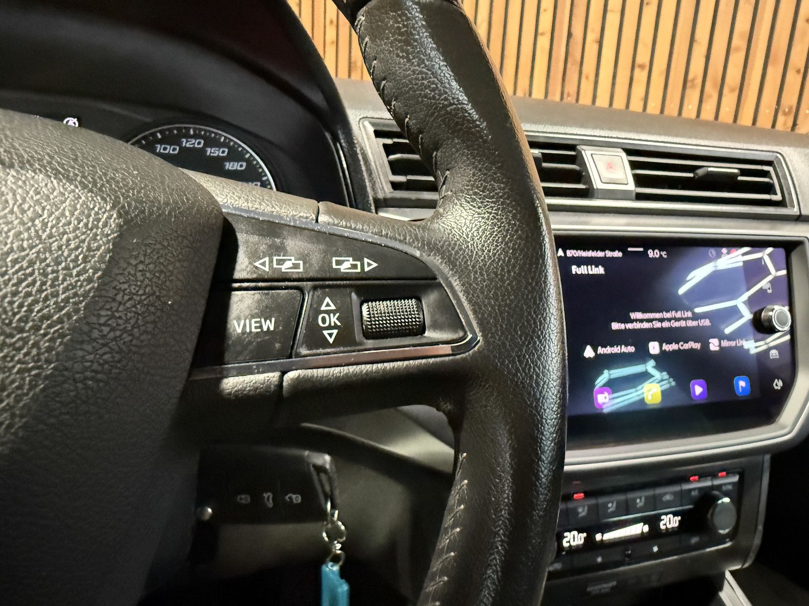 Fahrzeugabbildung SEAT Ibiza 1.0 TSI Style *Navi*PDC*Sitzhz*App*