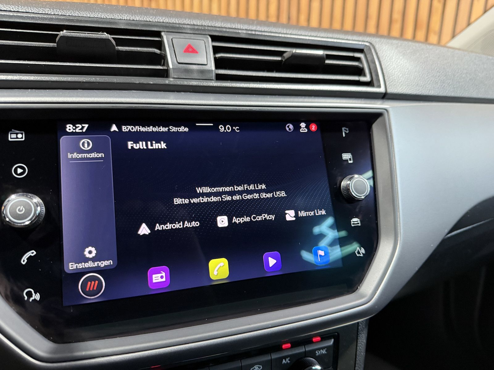 Fahrzeugabbildung SEAT Ibiza 1.0 TSI Style *Navi*PDC*Sitzhz*App*