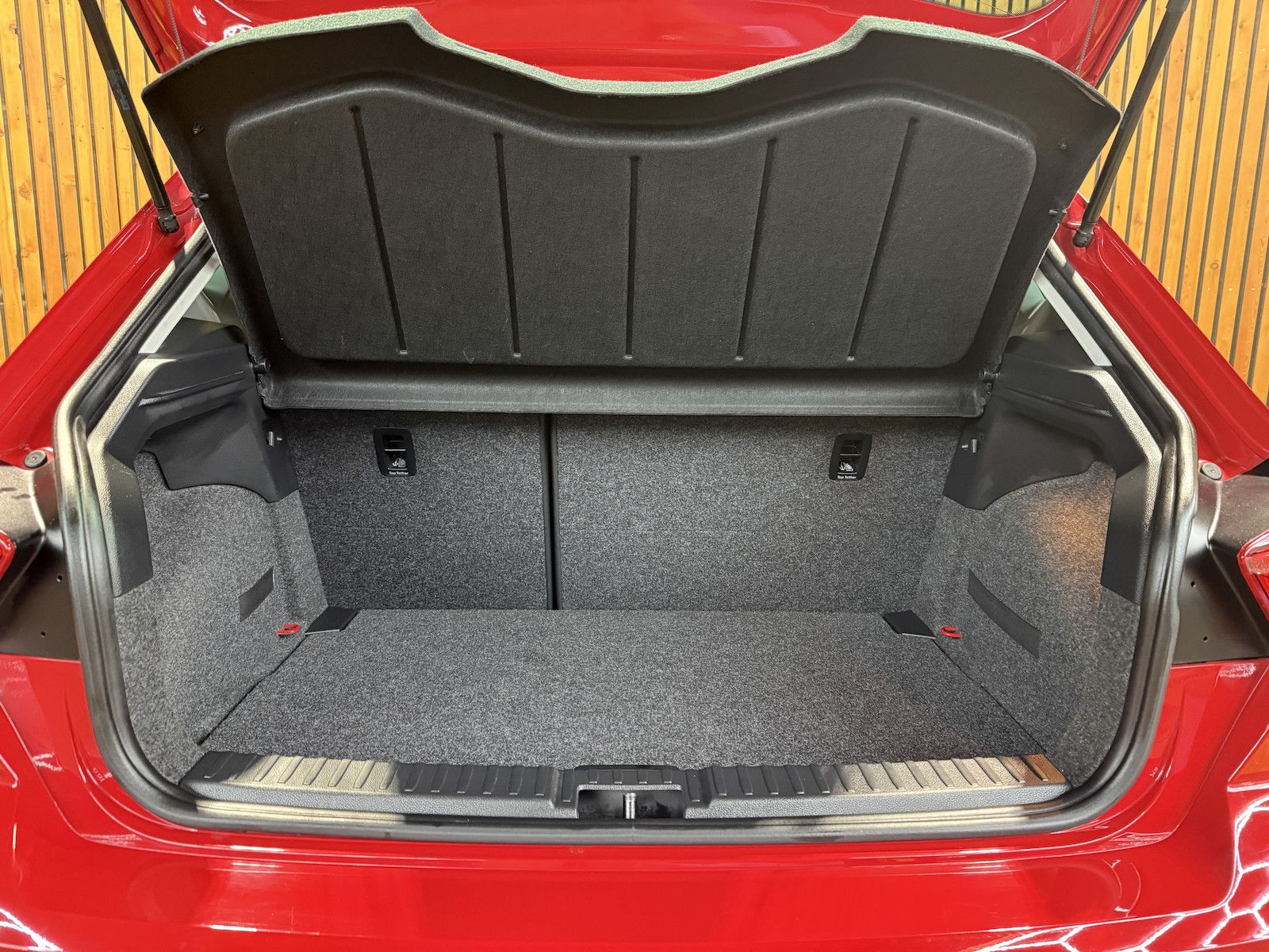 Fahrzeugabbildung SEAT Ibiza 1.0 TSI Style *Navi*PDC*Sitzhz*App*