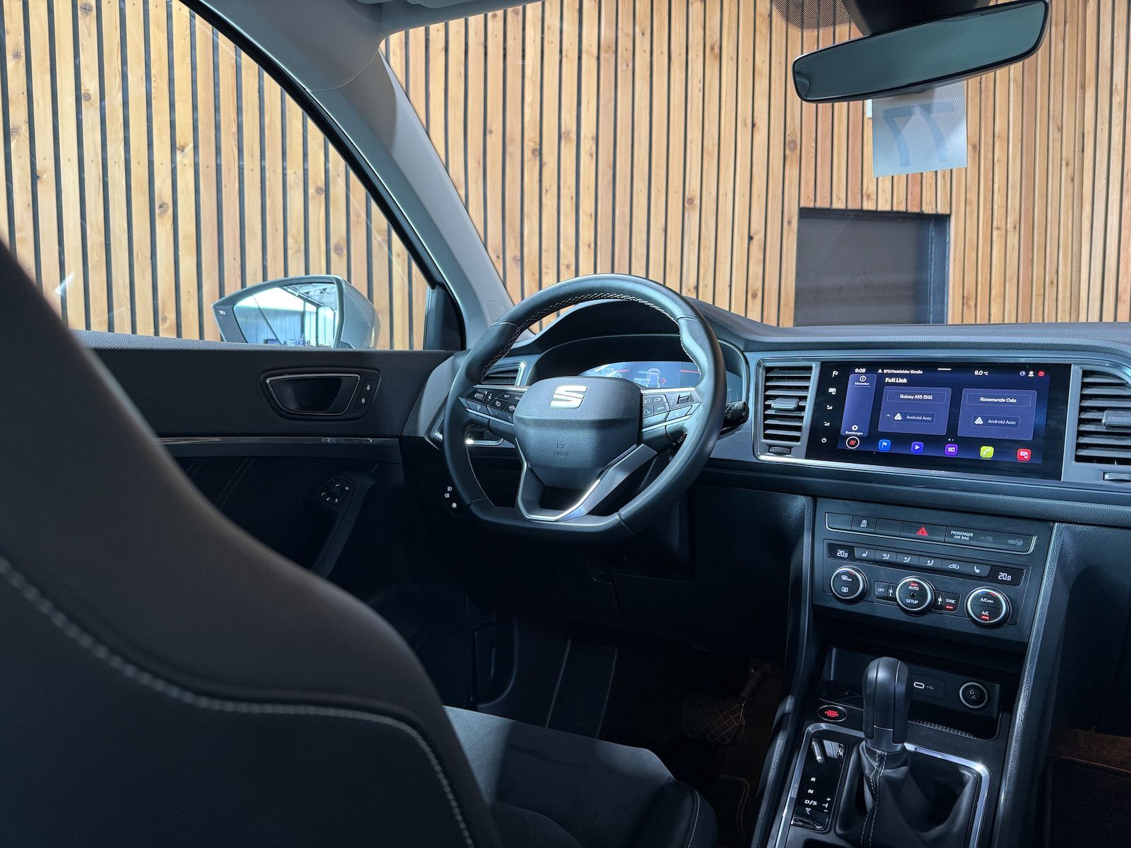 Fahrzeugabbildung SEAT Ateca 2,0 TDI DSG *Navi*LED*Kam*Virtual*AHK*ACC*