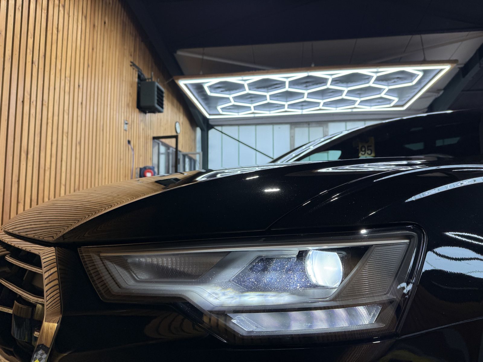 Fahrzeugabbildung Audi A6 Avant 2,0 TDI *Navi*Kam*ACC*Virtual*Pano*DCC