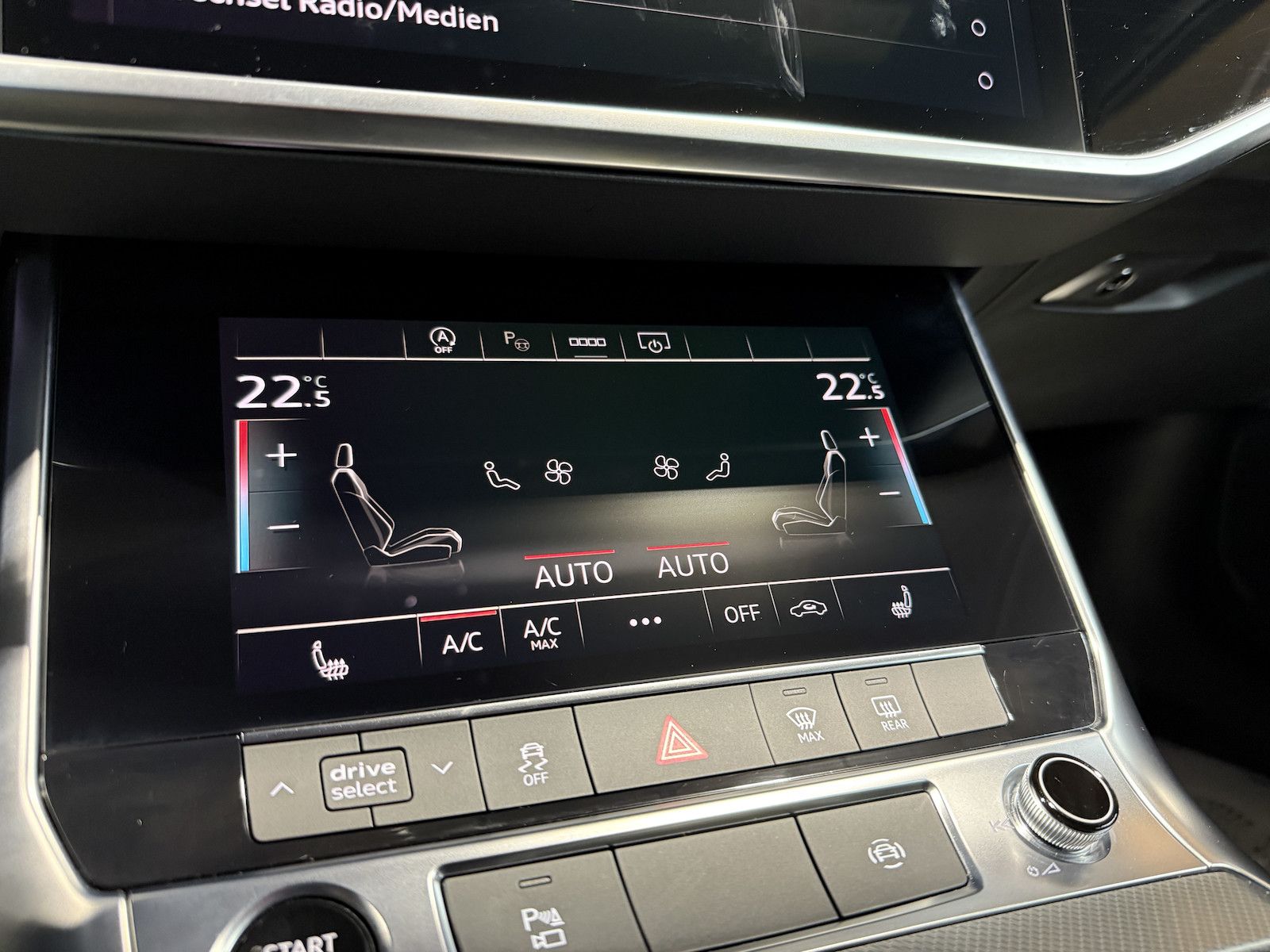 Fahrzeugabbildung Audi A6 Avant 2,0 TDI *Navi*Kam*ACC*Virtual*Pano*DCC