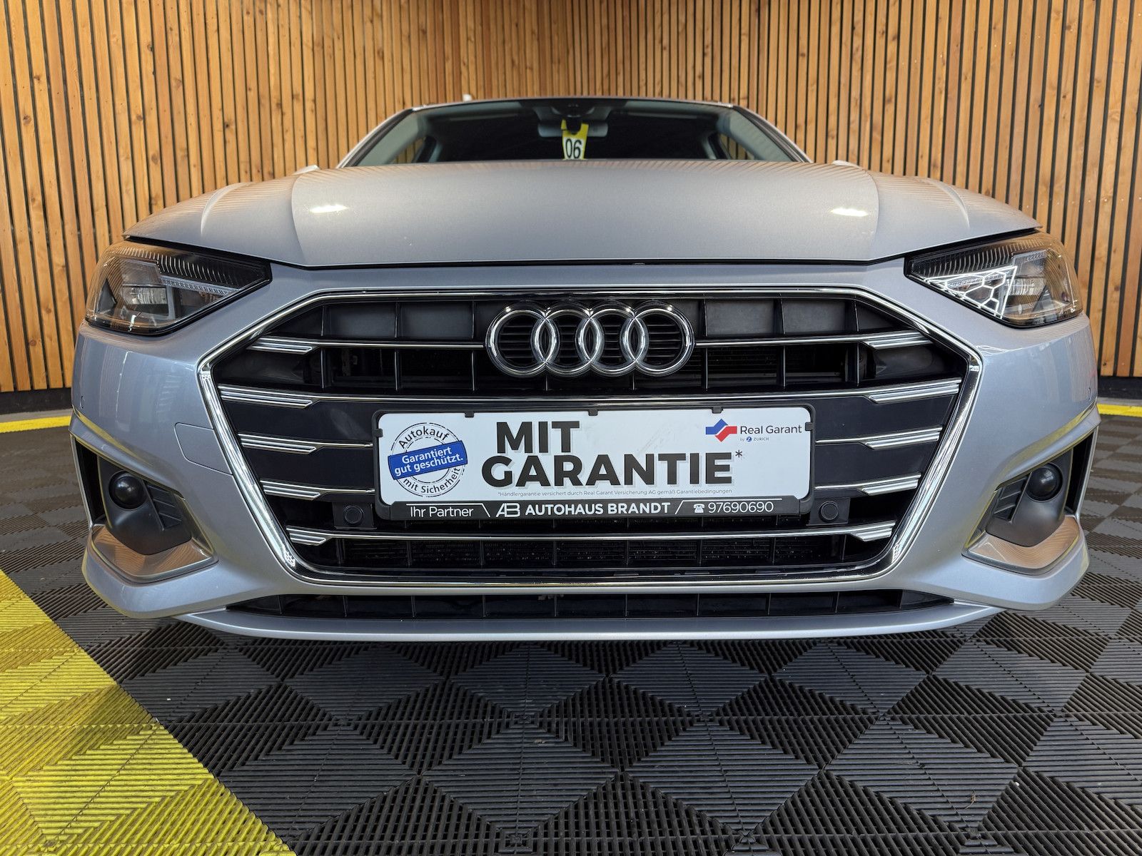 Fahrzeugabbildung Audi A4 Avant advanced TDI Aut. *Navi+*ACC*Kamera*App
